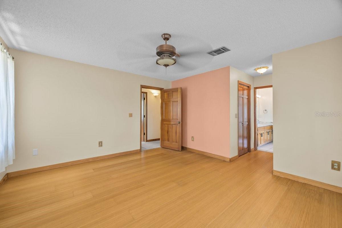 CUE LAKE HILLS - Residential