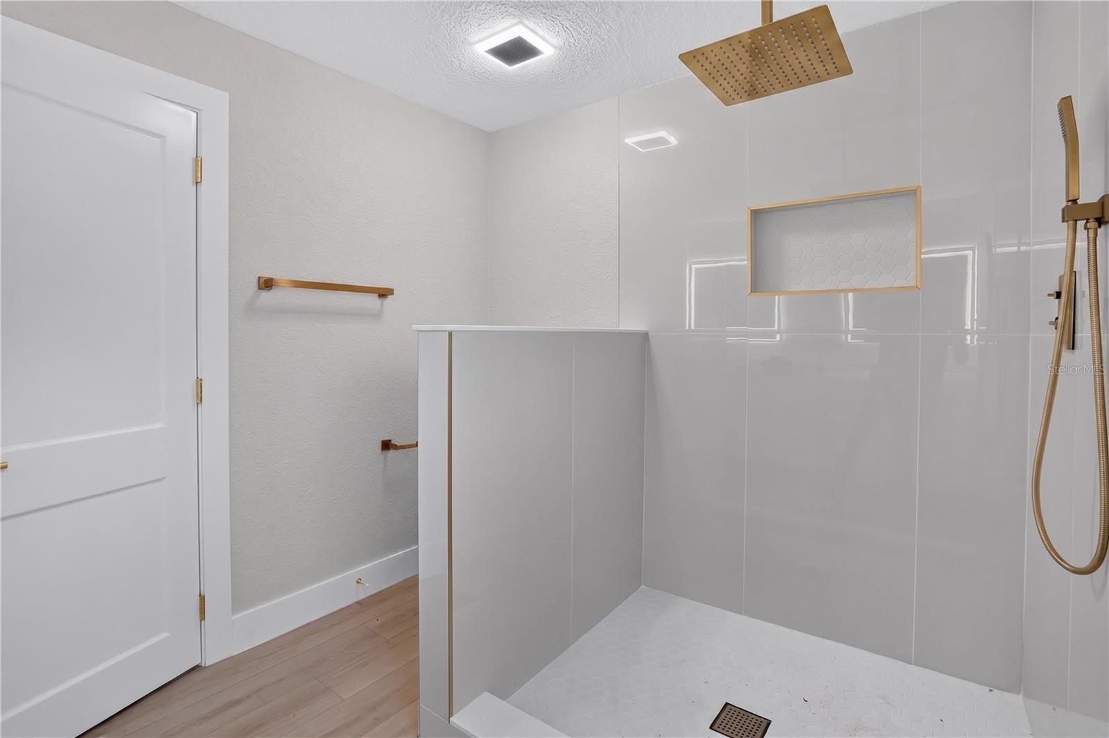 SKYVIEW TERRACE 2ND ADD - Residential