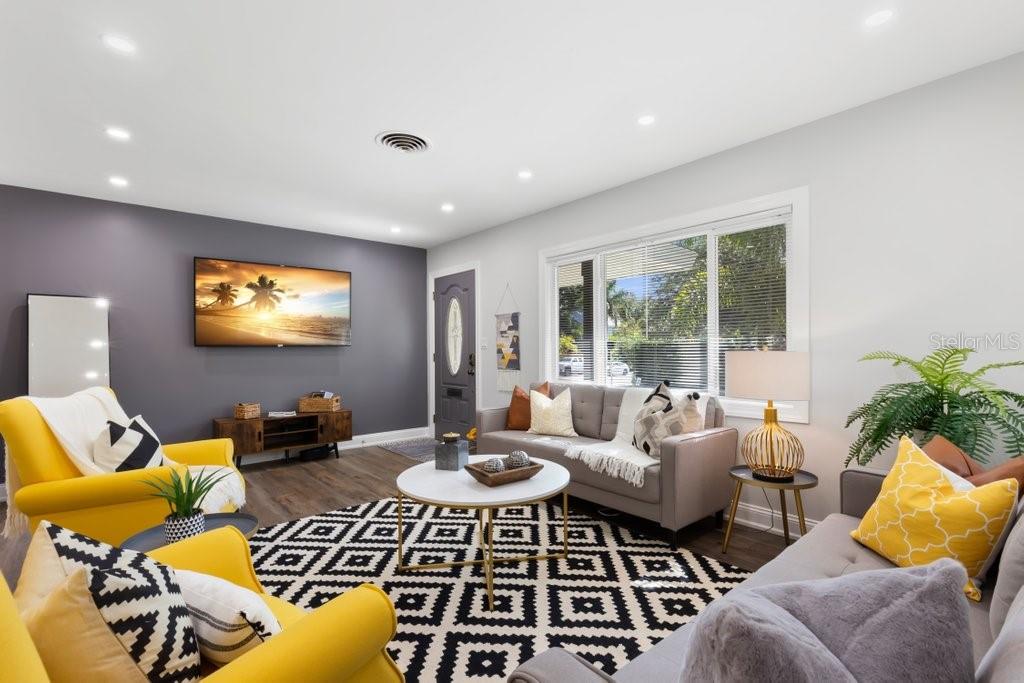 NORTH BAY HEIGHTS - Residential Lease