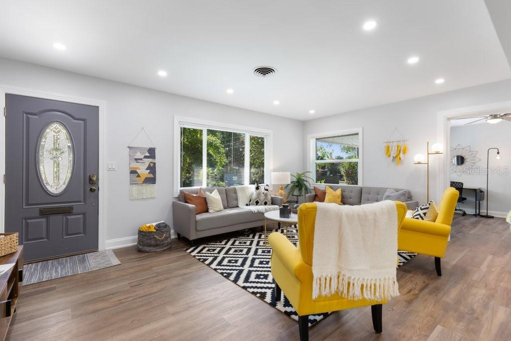 NORTH BAY HEIGHTS - Residential Lease