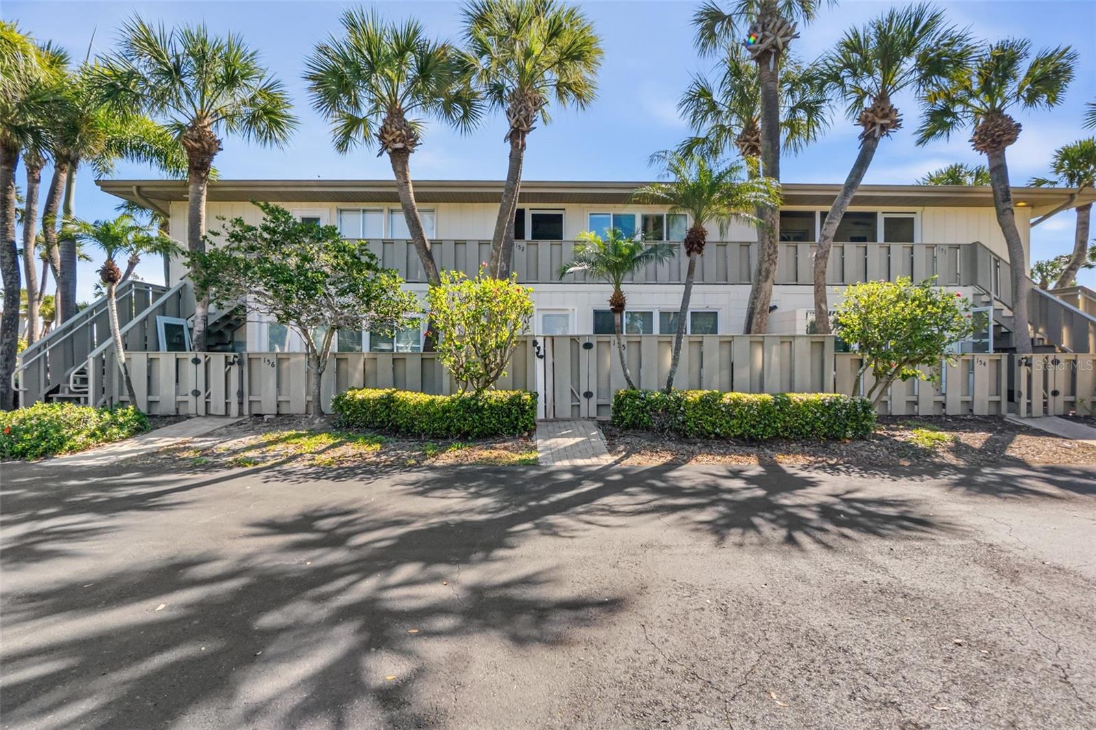 WHITNEY BEACH - Residential