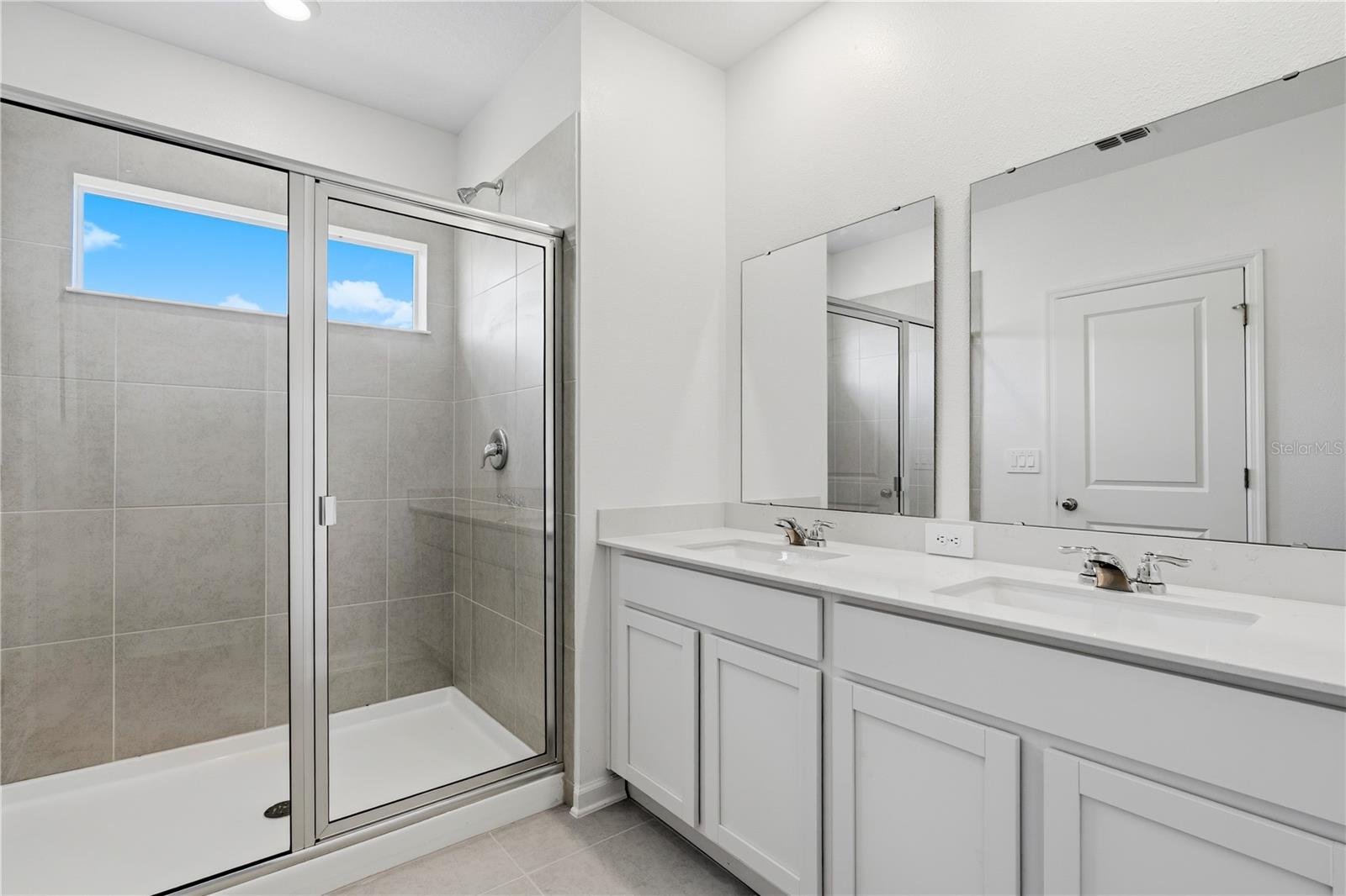 WESTVIEW 22 TH - Residential Lease