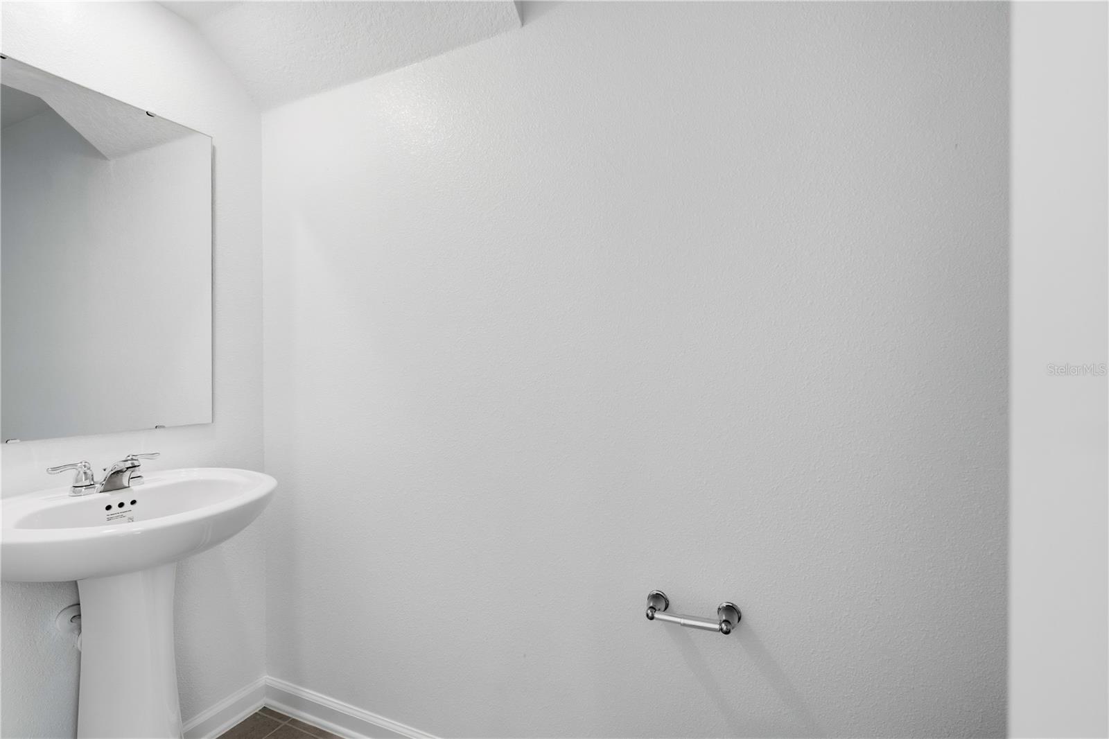 WESTVIEW 22 TH - Residential Lease