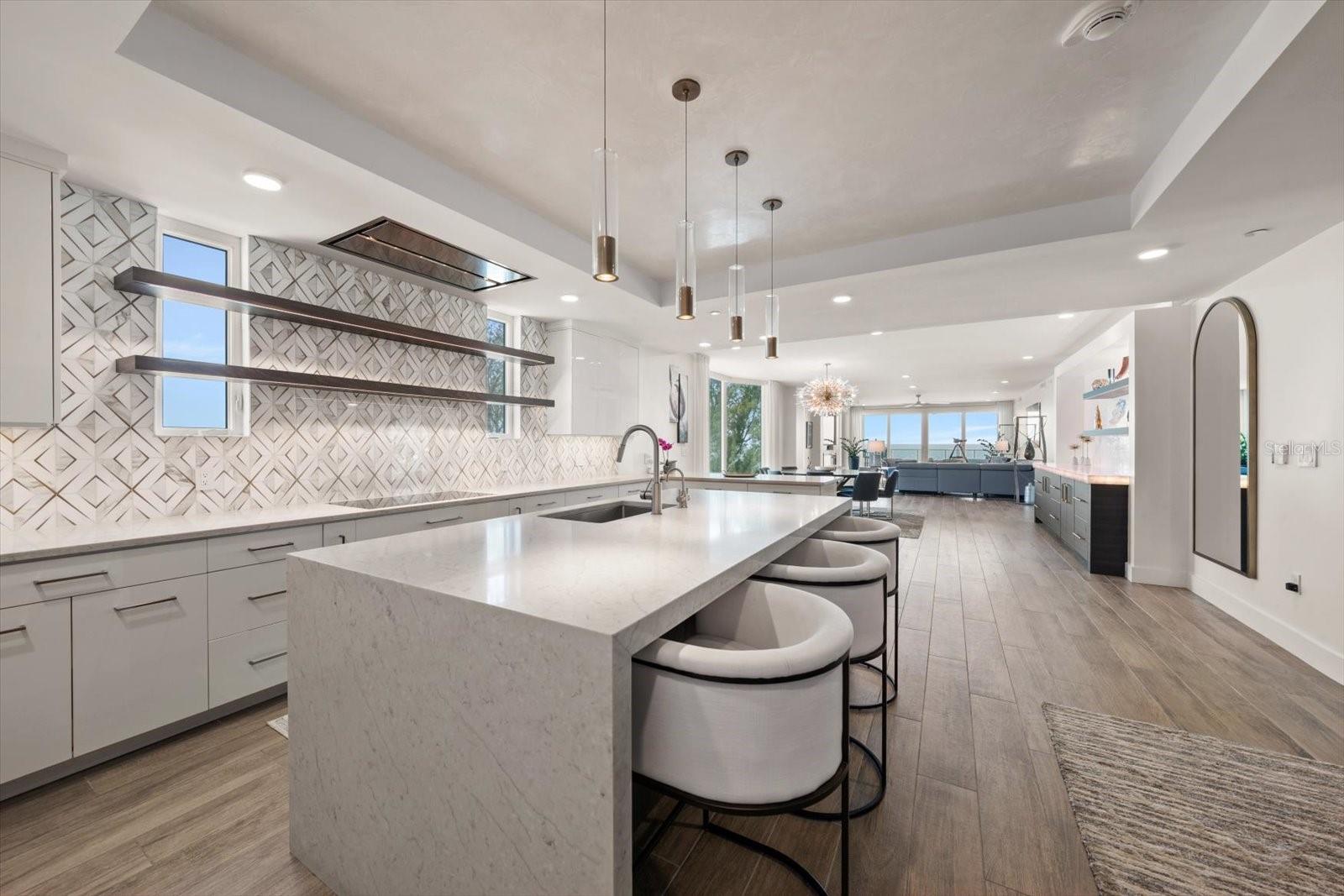 ONELLA CONDO - Residential
