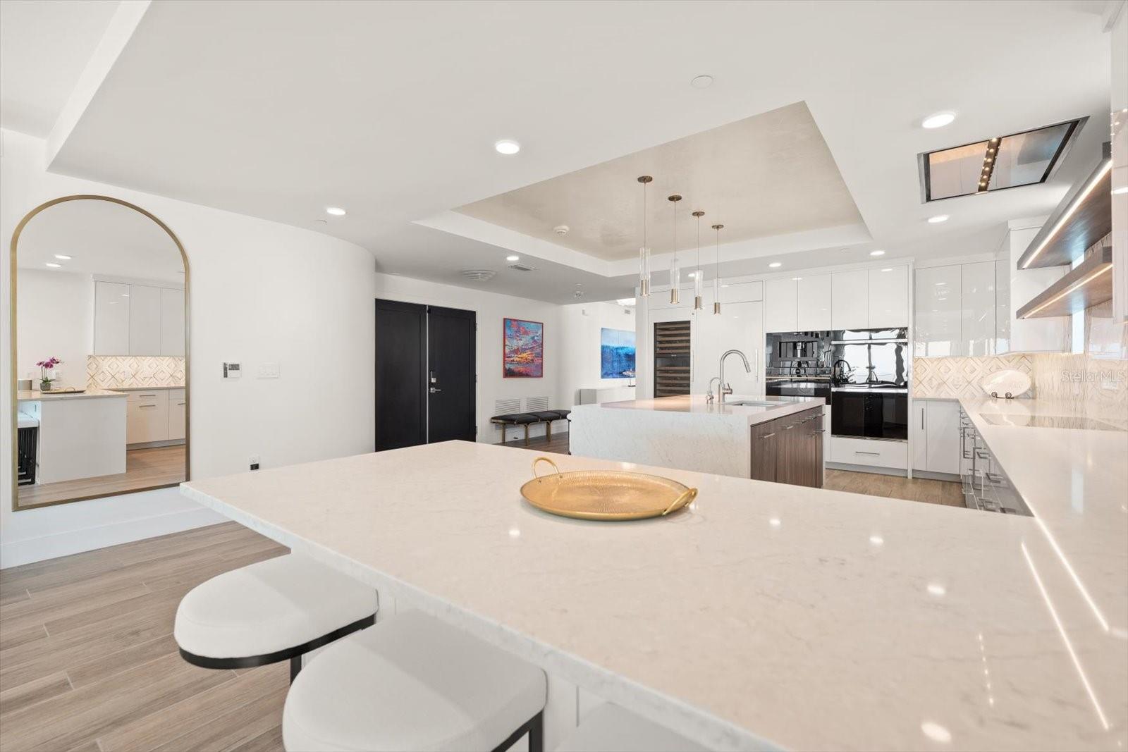 ONELLA CONDO - Residential