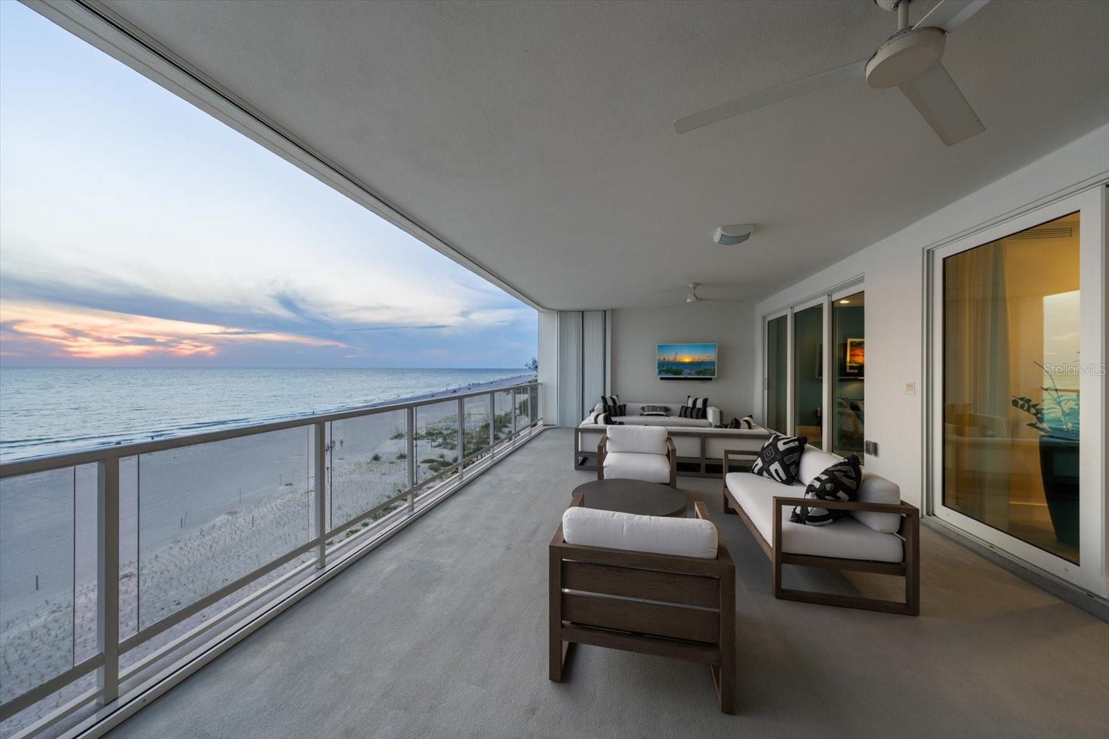ONELLA CONDO - Residential