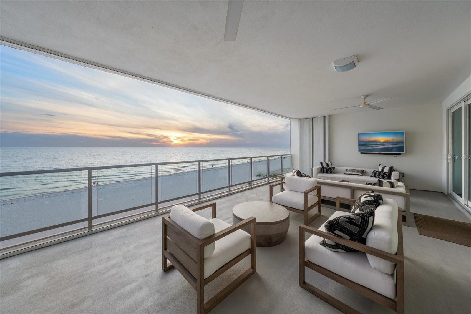ONELLA CONDO - Residential