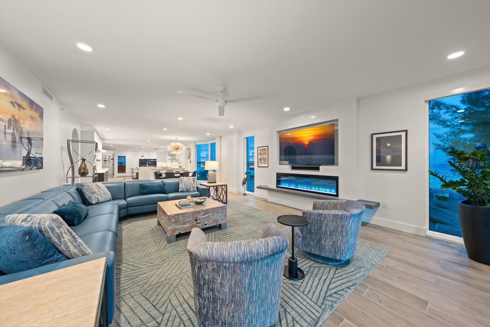 ONELLA CONDO - Residential