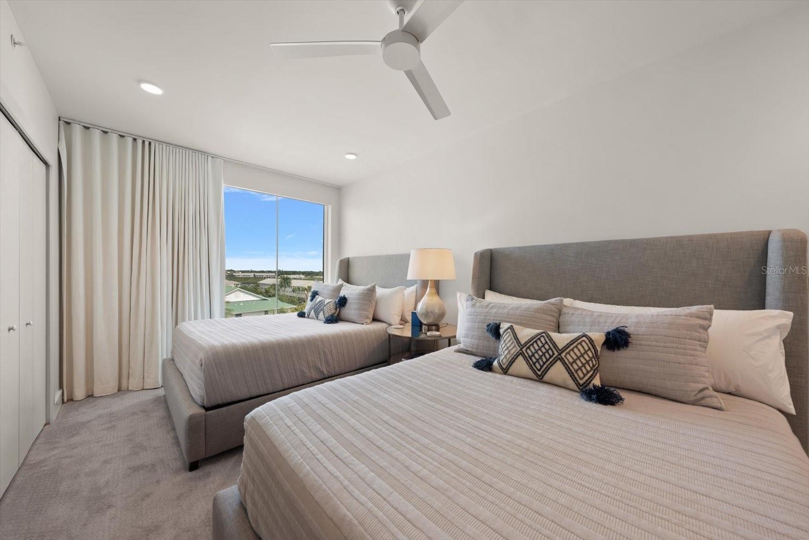 ONELLA CONDO - Residential