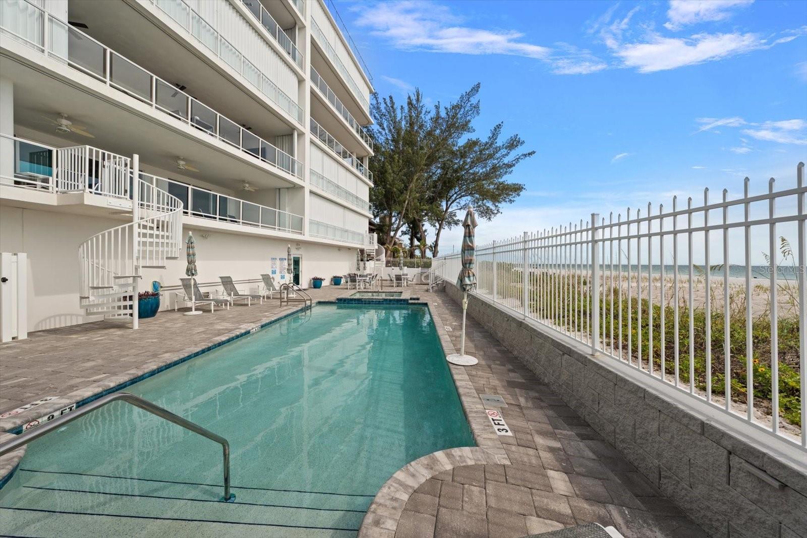 ONELLA CONDO - Residential