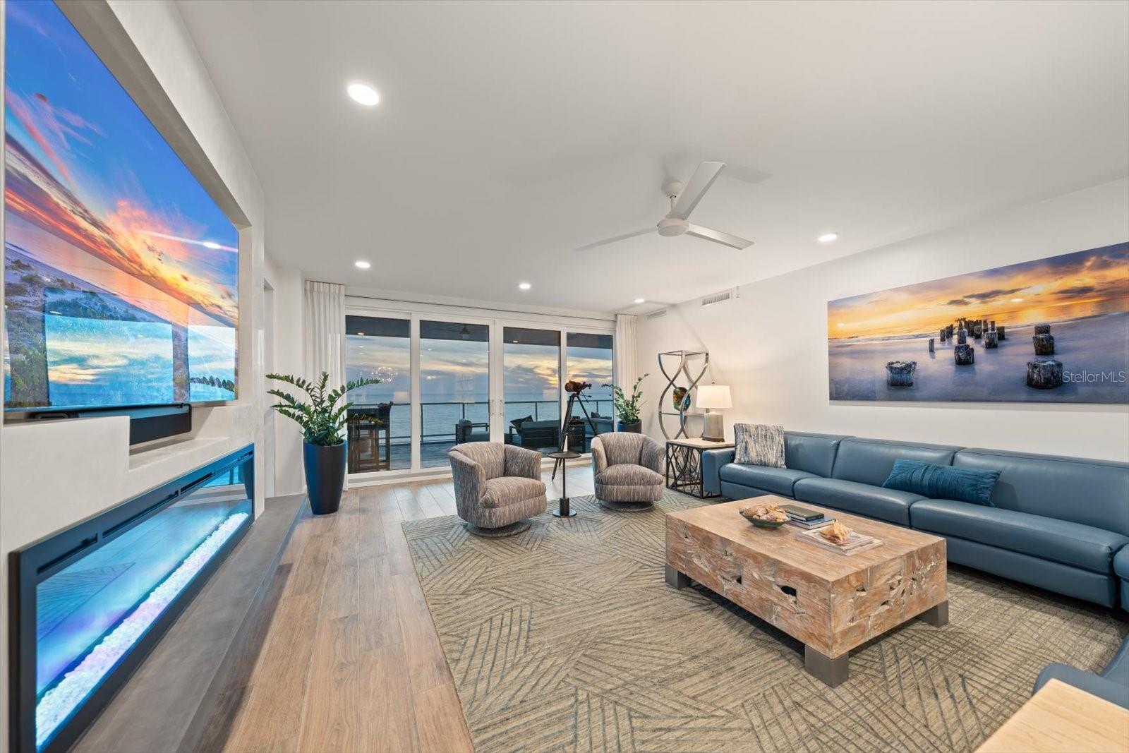 ONELLA CONDO - Residential