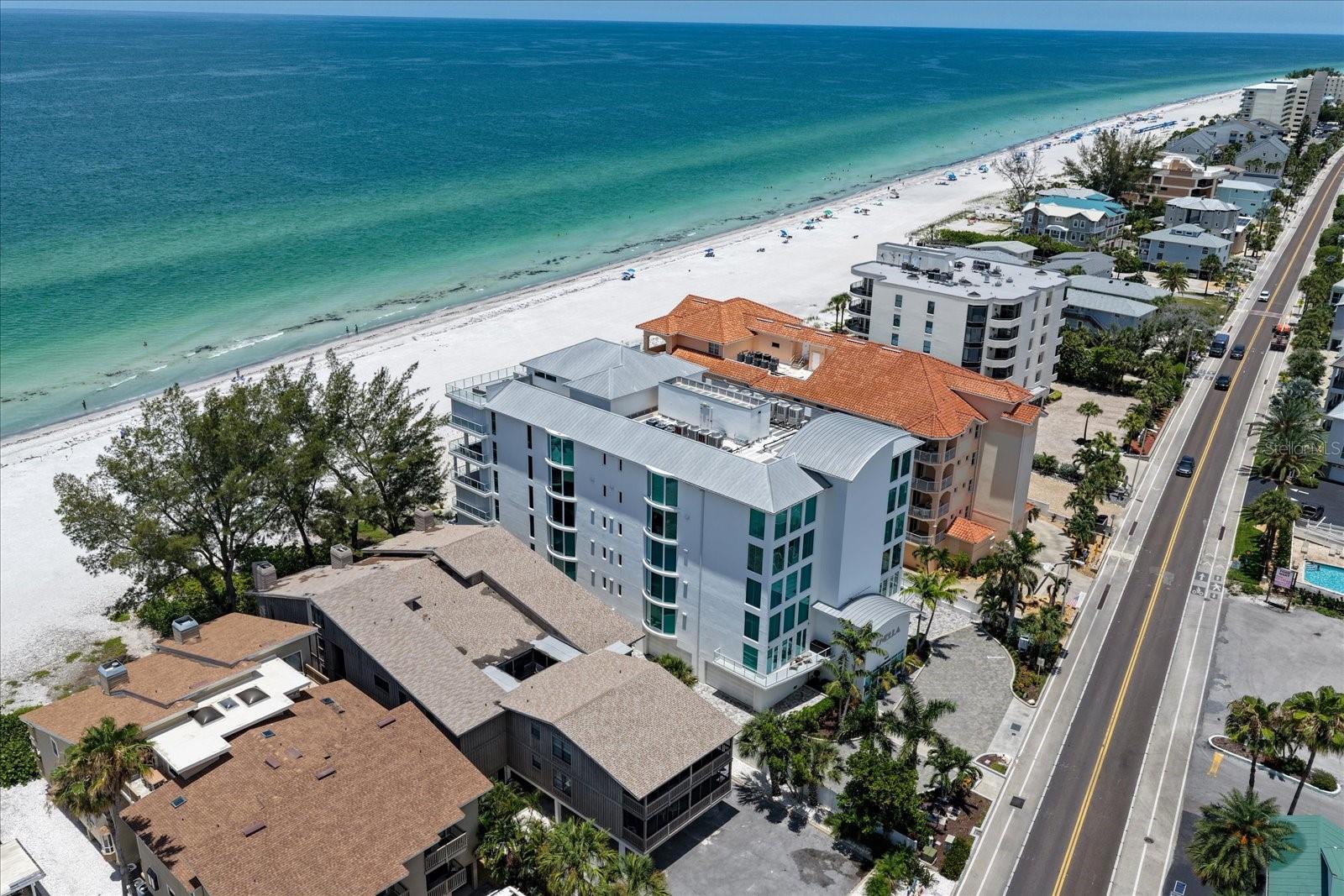 ONELLA CONDO - Residential