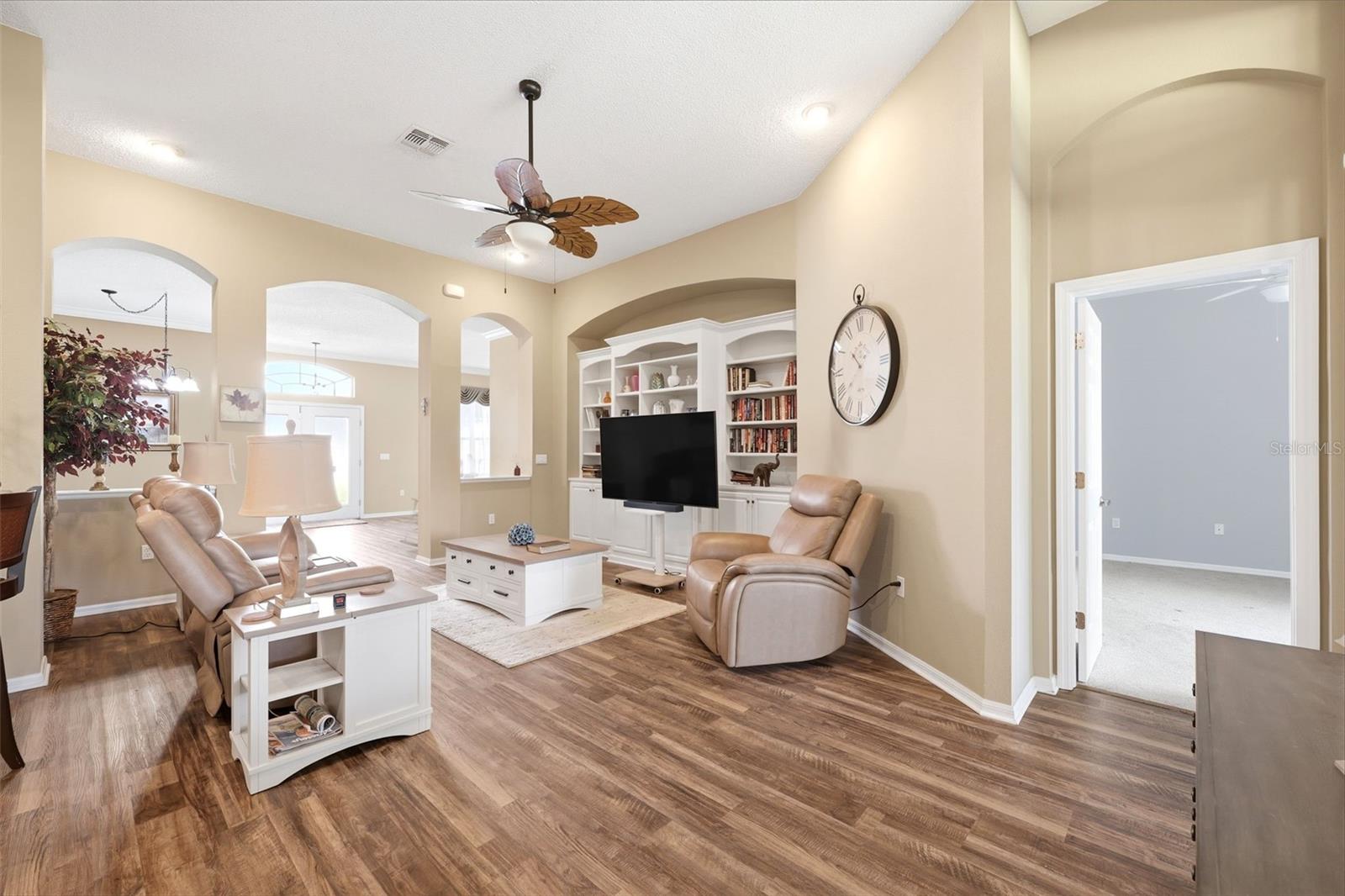 WELLINGTON AT SEVEN HILLS PH5A - Residential