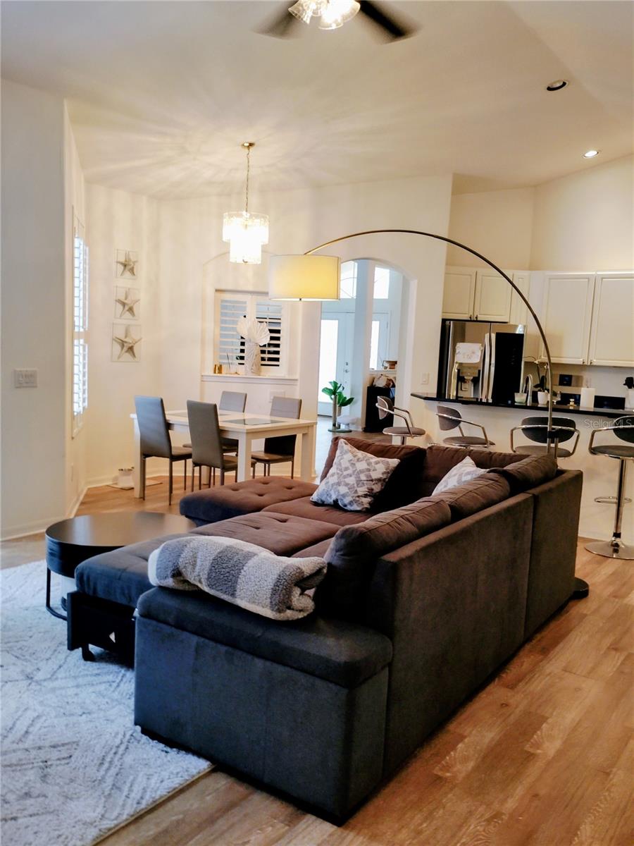 LAKESIDE PRESERVE - Residential