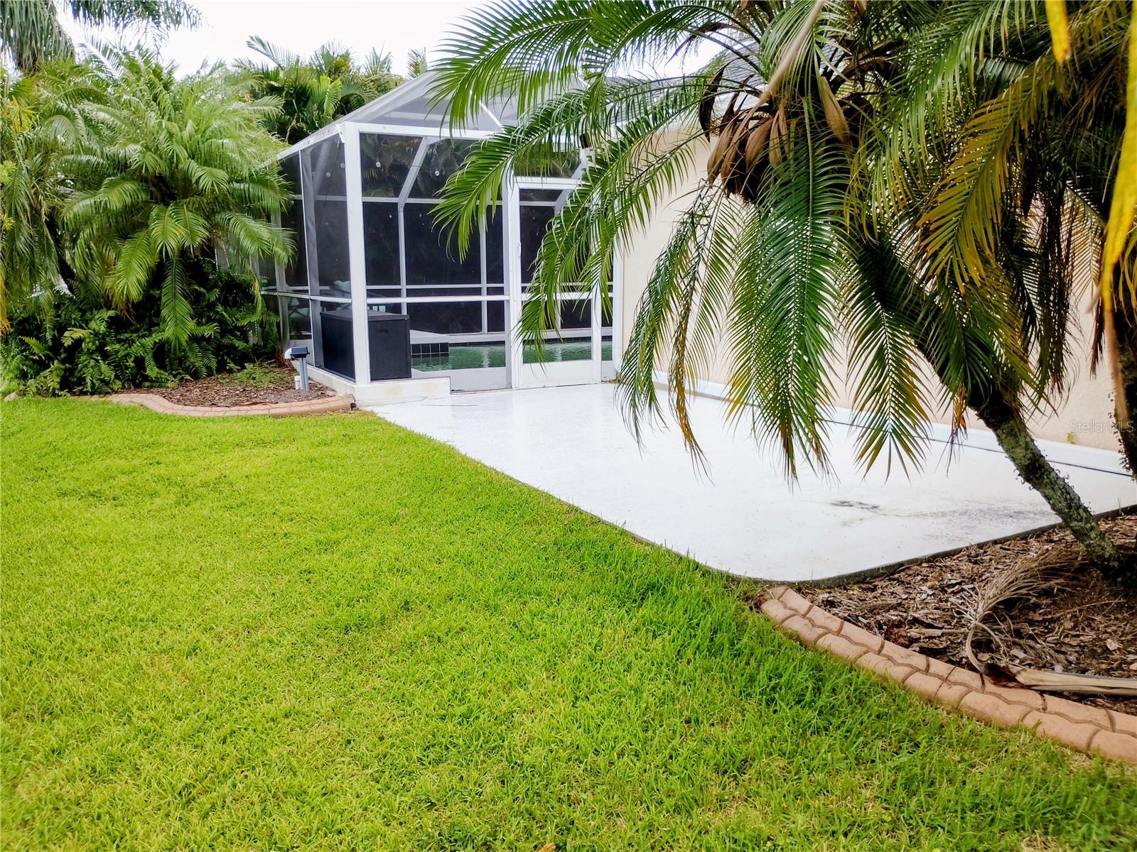 LAKESIDE PRESERVE - Residential