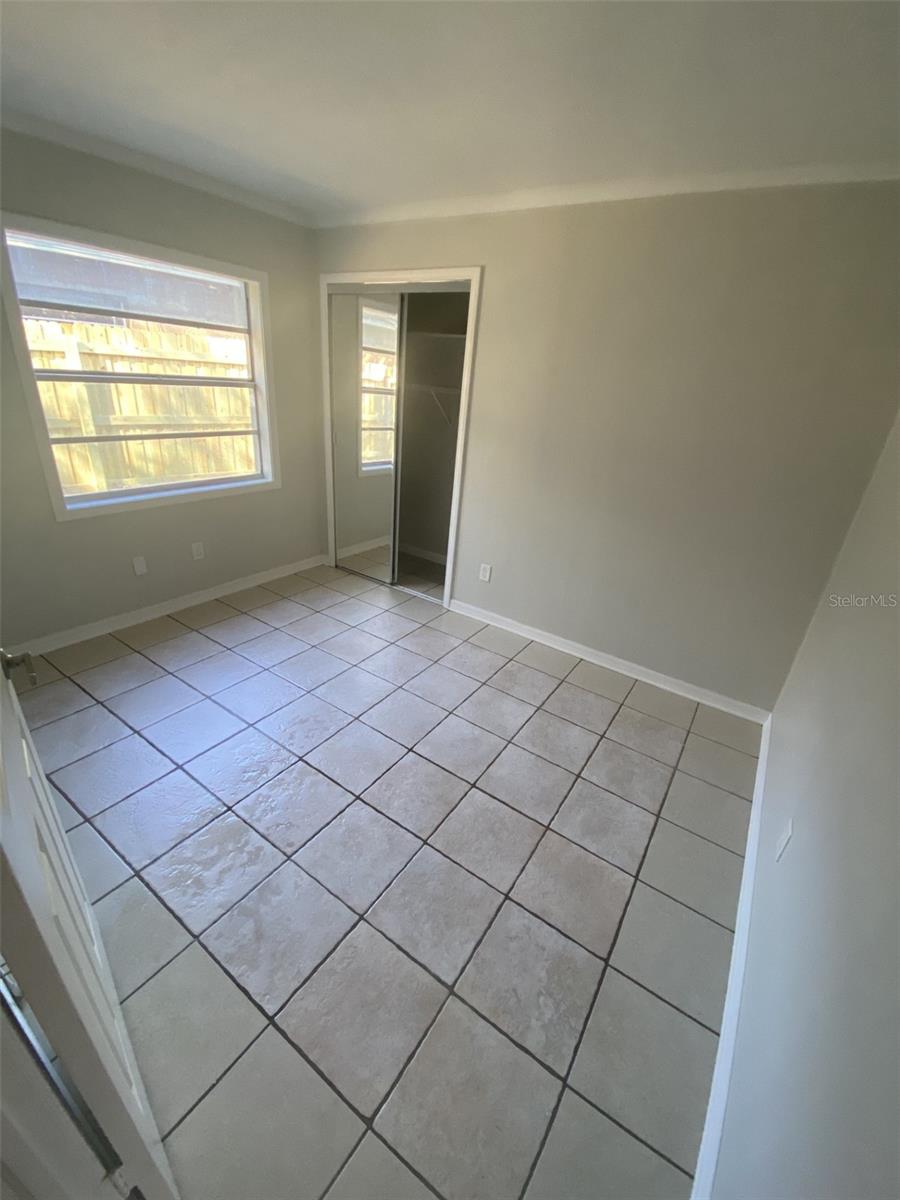 WILLOW LAKE - Residential Lease