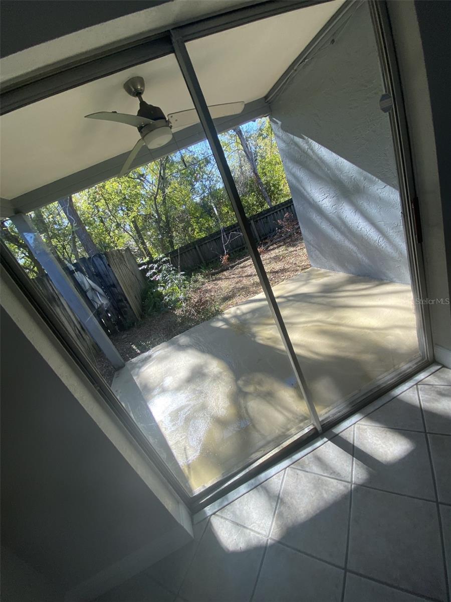 WILLOW LAKE - Residential Lease