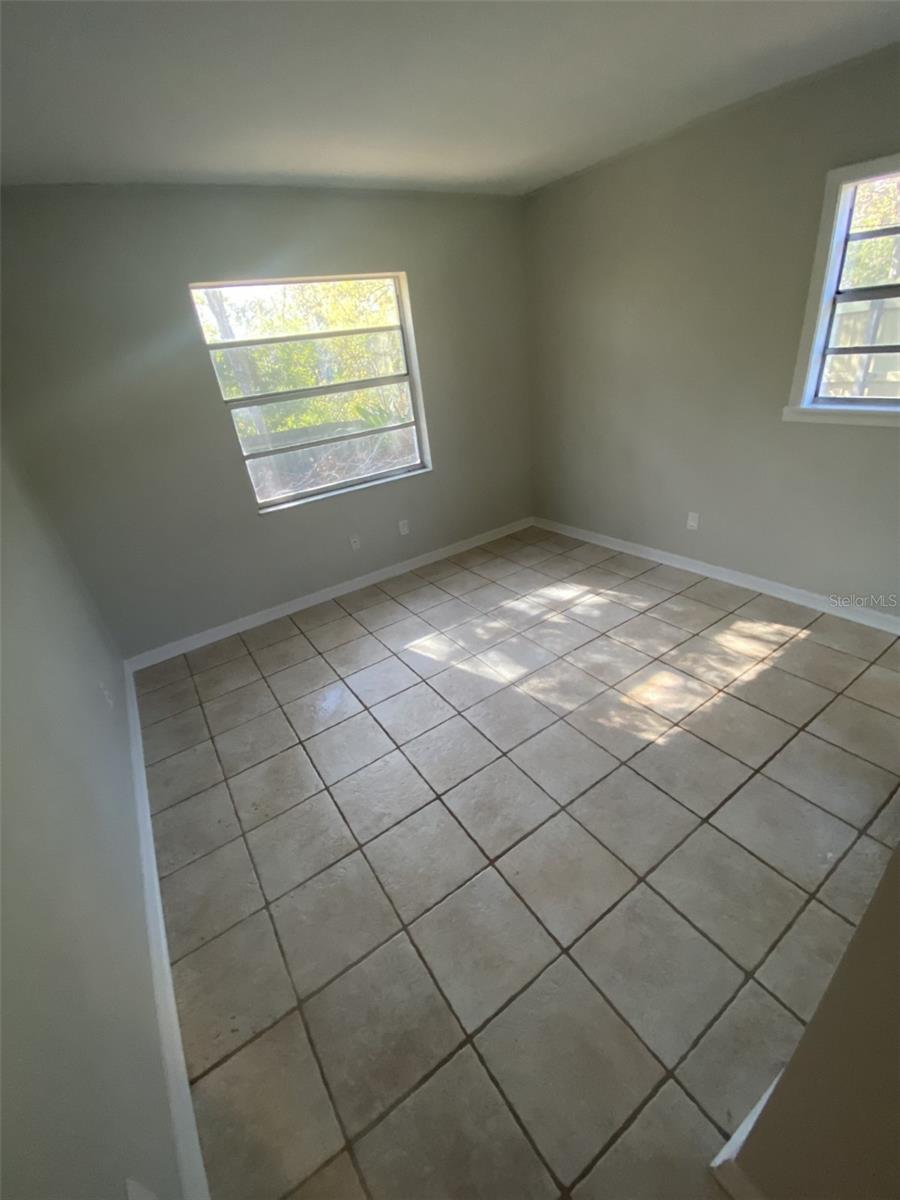 WILLOW LAKE - Residential Lease