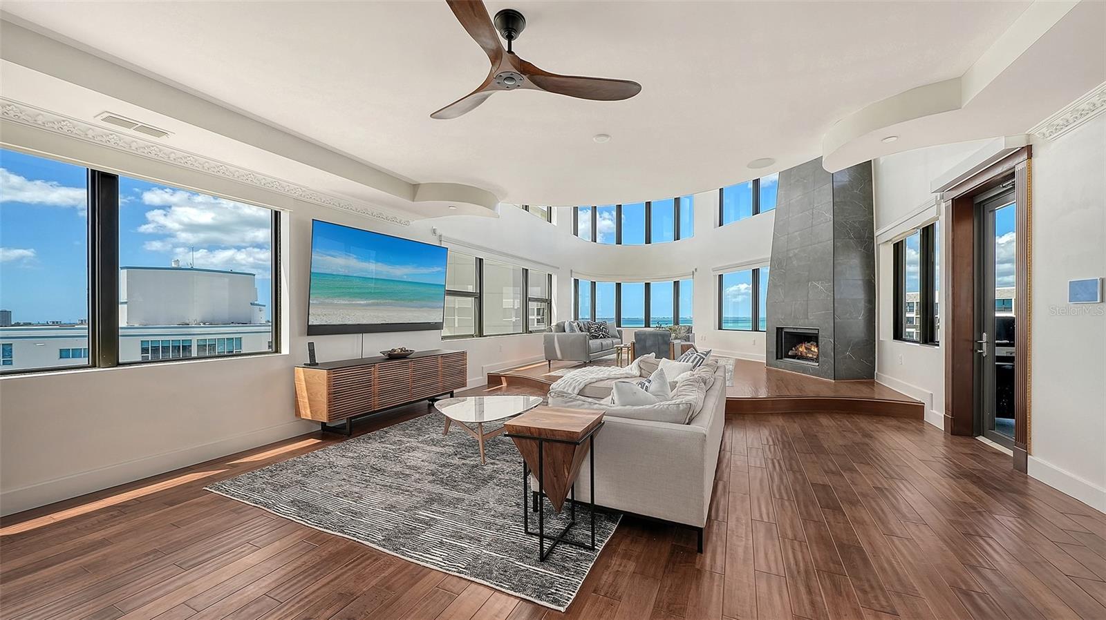 VISTA BAY POINT - Residential