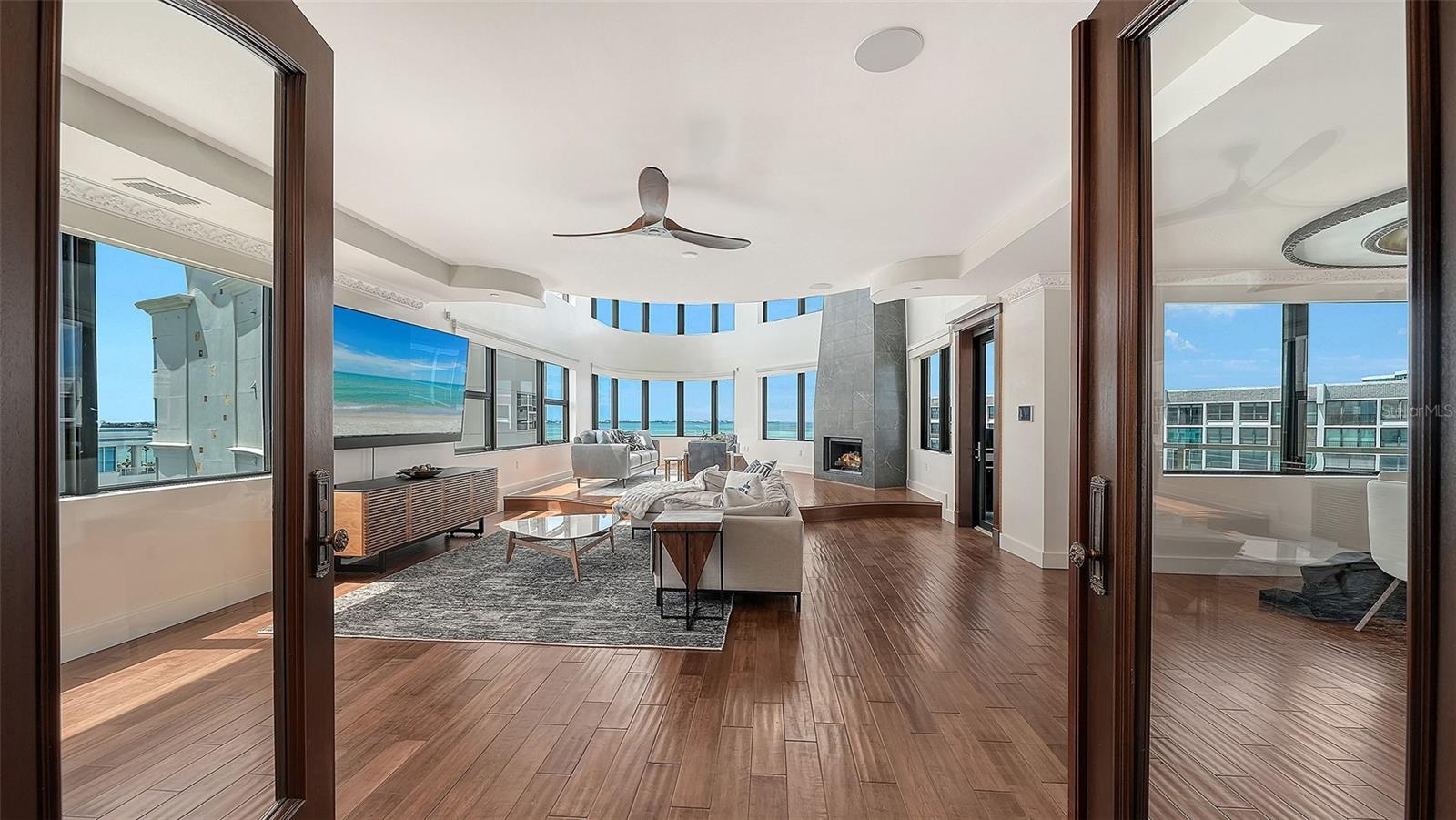 VISTA BAY POINT - Residential