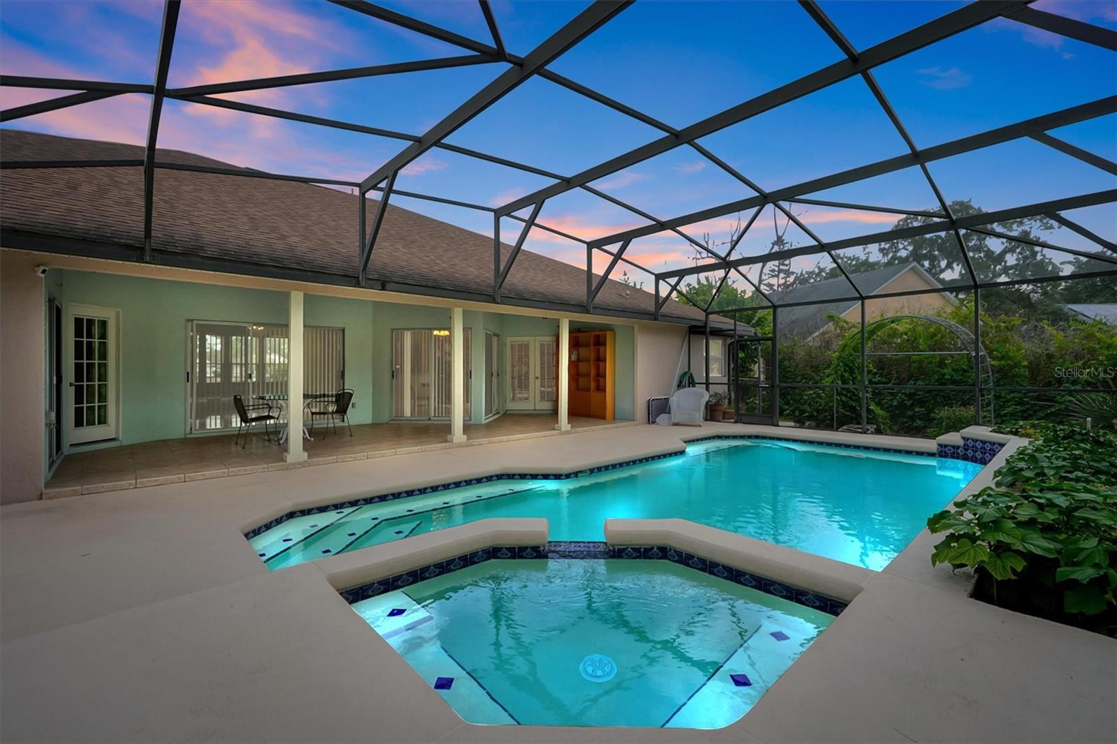 ARBOR CLUB - Residential