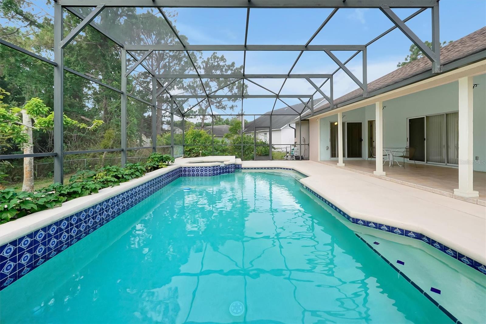 ARBOR CLUB - Residential