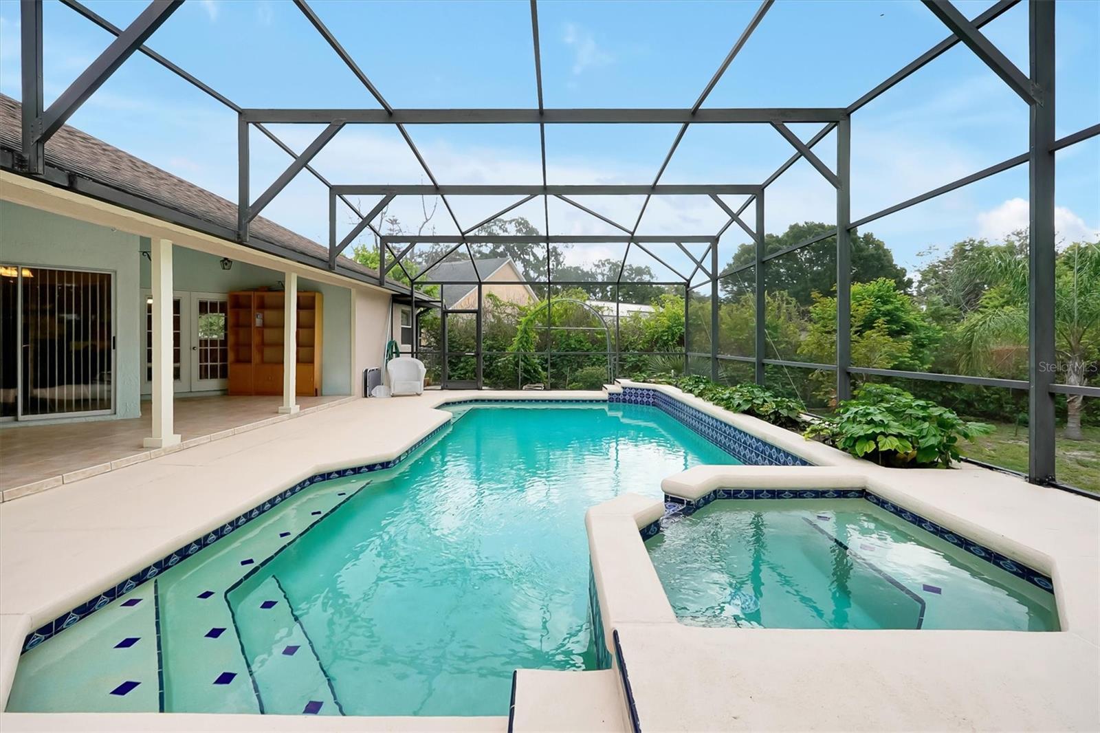 ARBOR CLUB - Residential