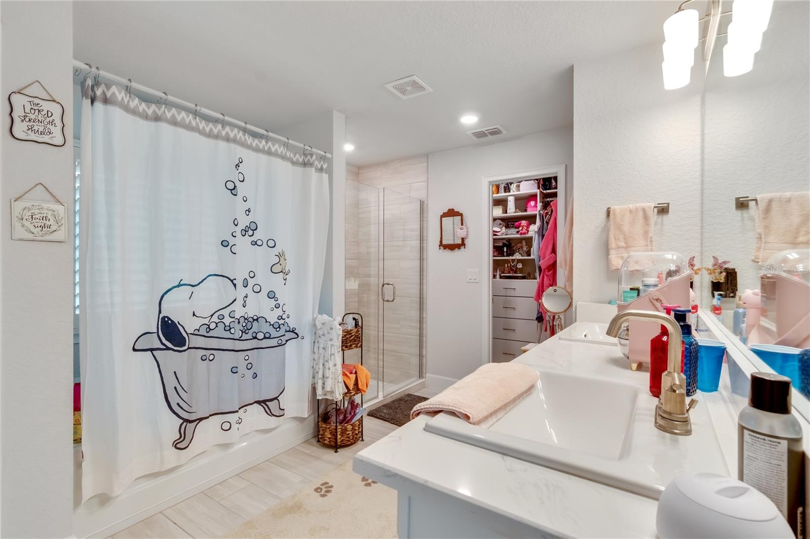 JULIETTE FALLS - Residential