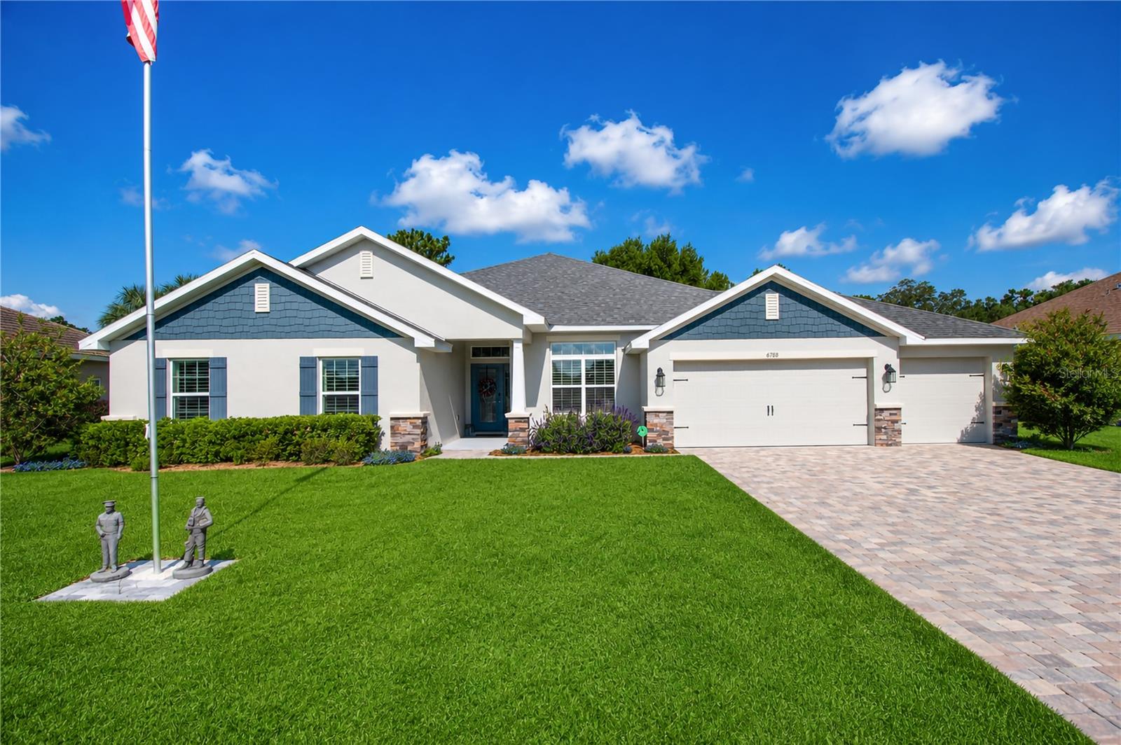 JULIETTE FALLS - Residential