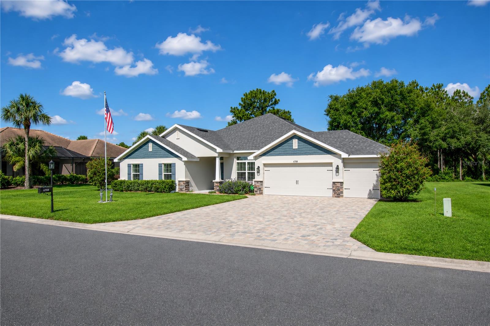 JULIETTE FALLS - Residential