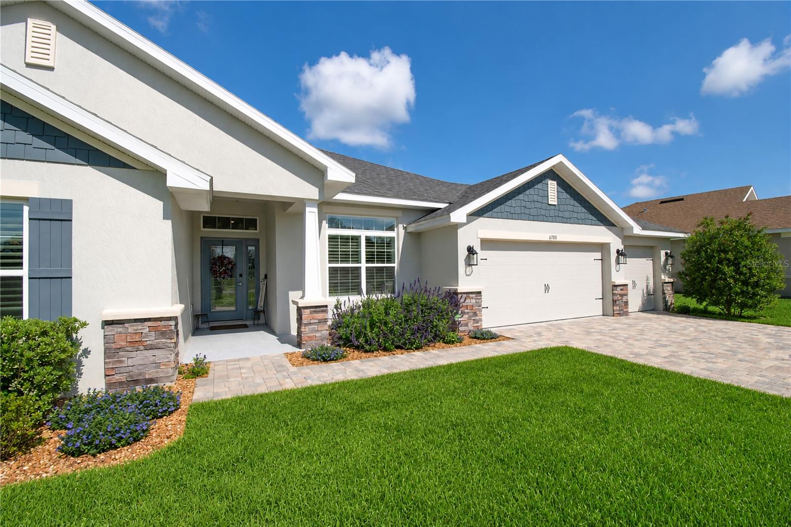 JULIETTE FALLS - Residential