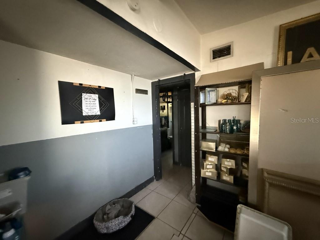 CLAIR MEL CITY UNIT 31 - Residential