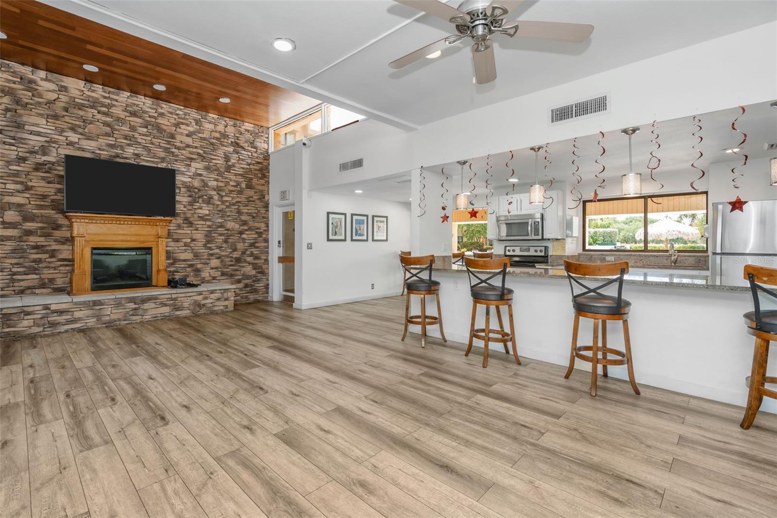 COVE CAY 26-14 VILLAGE I - Residential