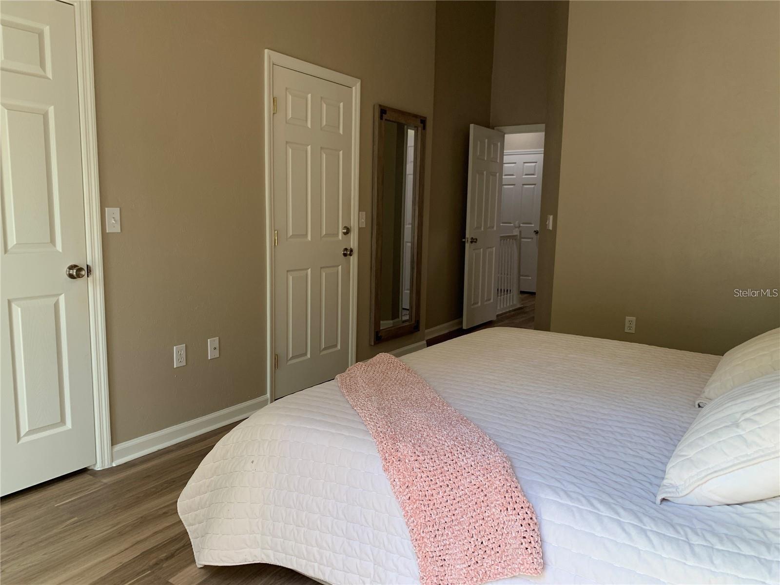 GARLAND CONDOS - Residential Lease