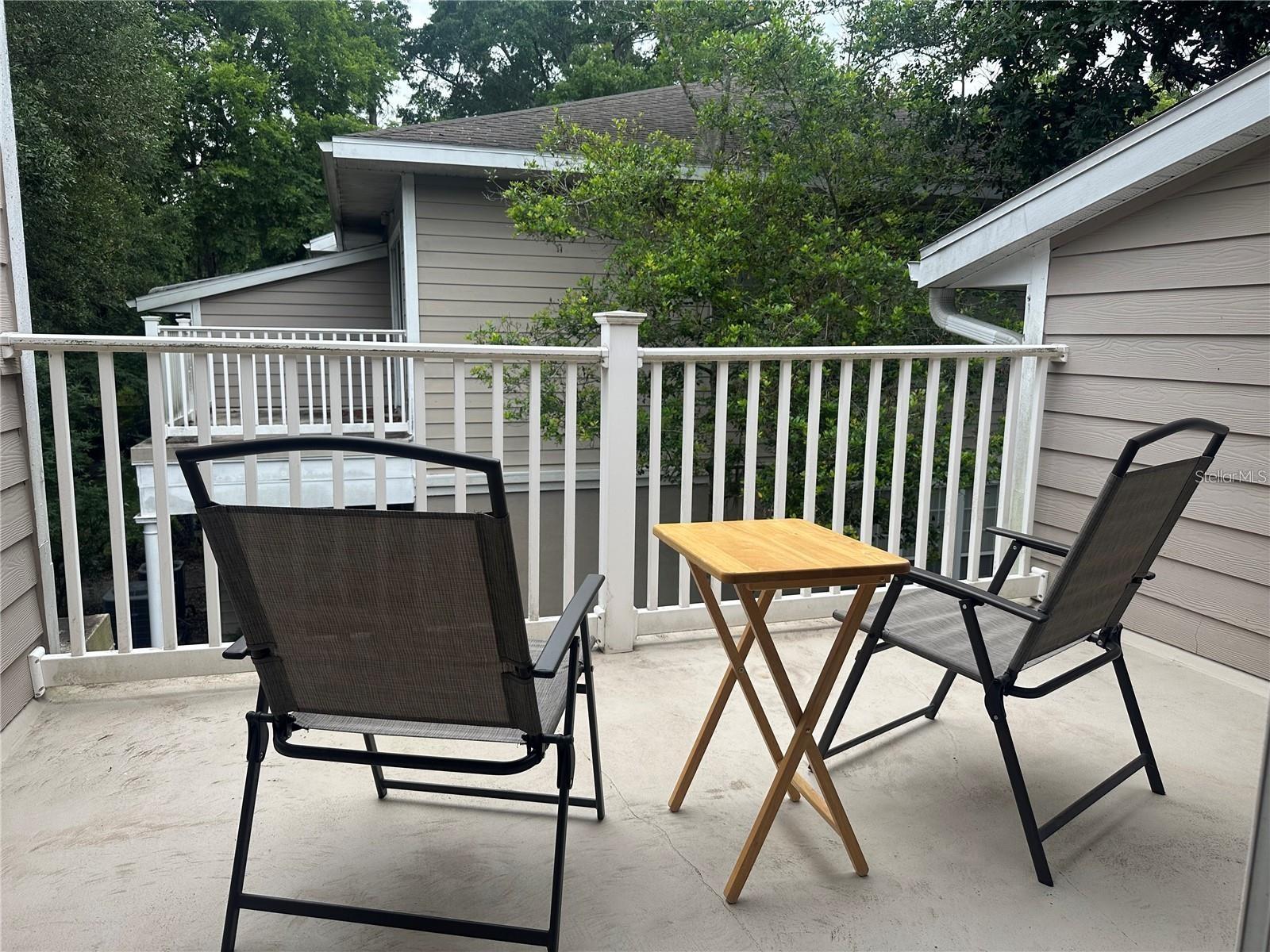 GARLAND CONDOS - Residential Lease