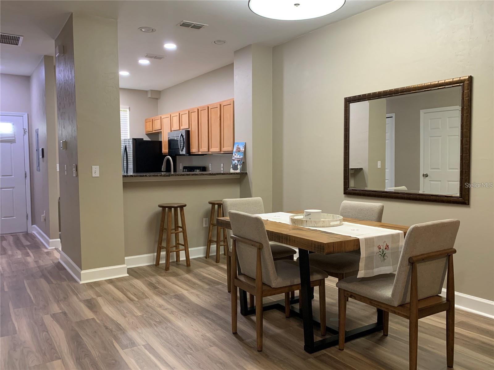 GARLAND CONDOS - Residential Lease