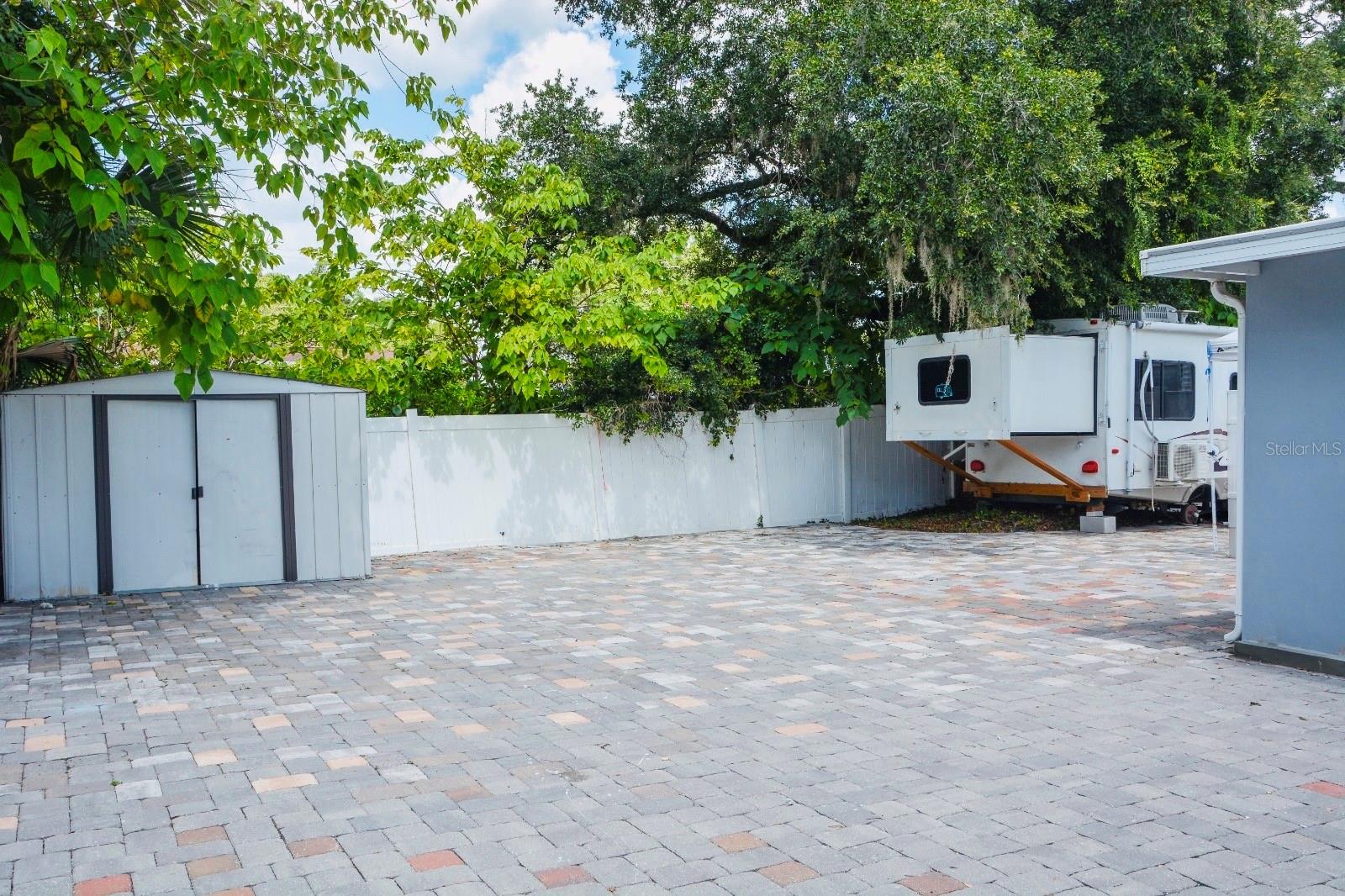 ADAMO ACRES SUB UN 1 - Residential