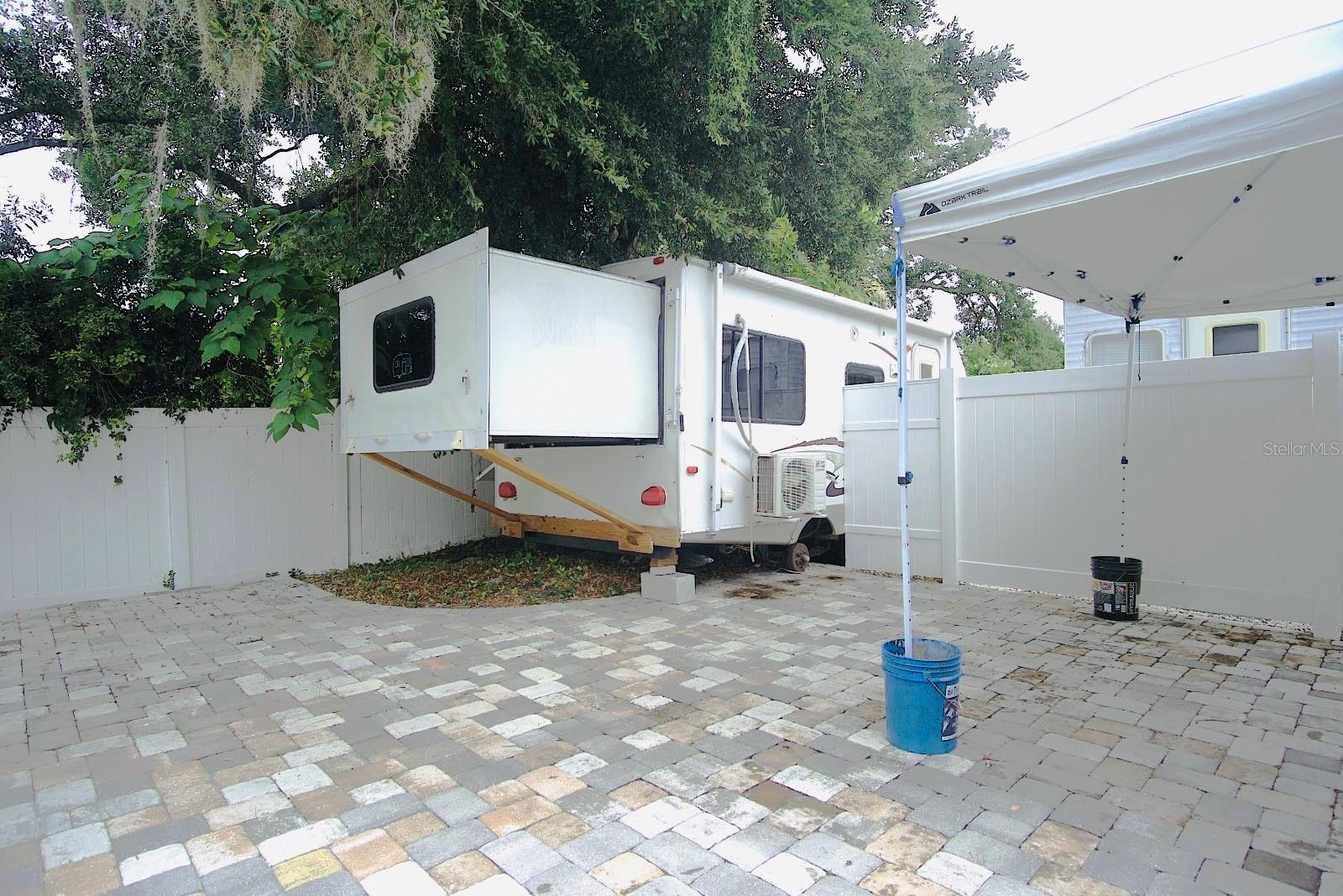 ADAMO ACRES SUB UN 1 - Residential