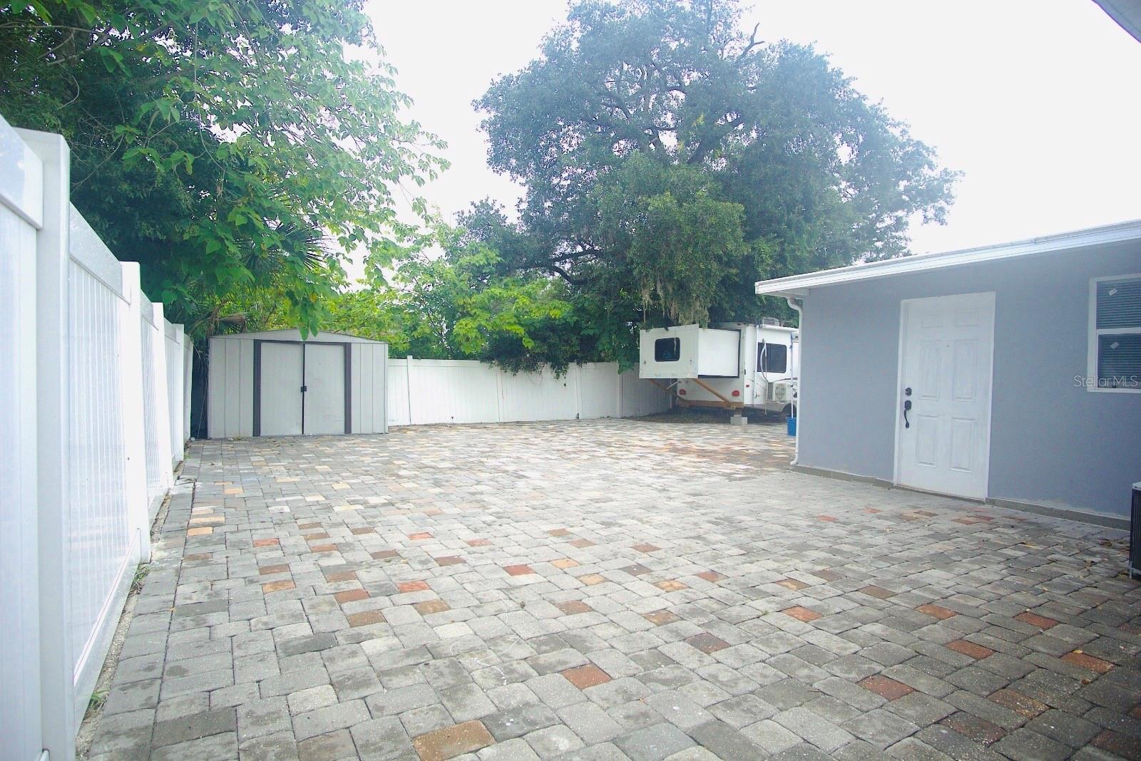 ADAMO ACRES SUB UN 1 - Residential