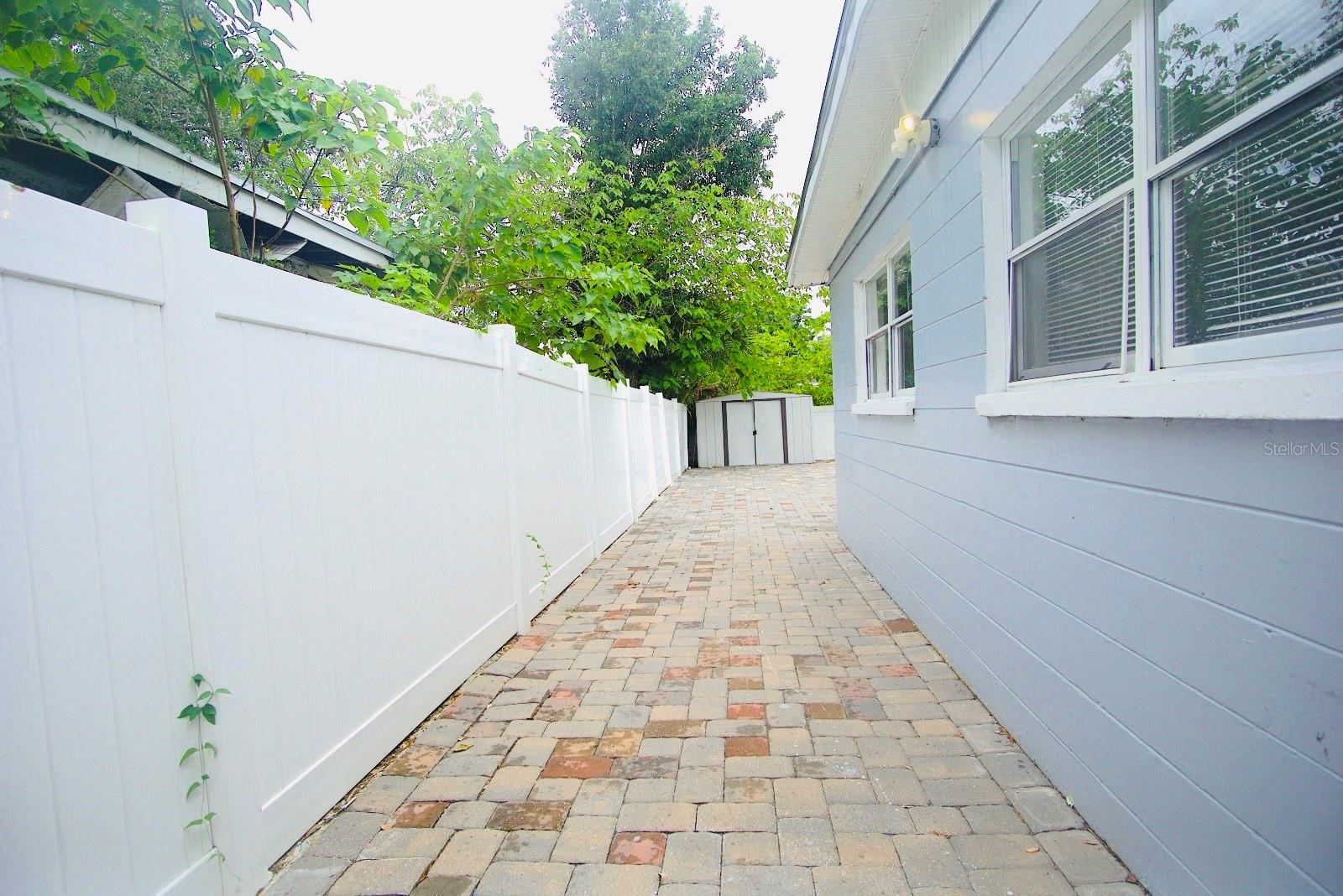 ADAMO ACRES SUB UN 1 - Residential