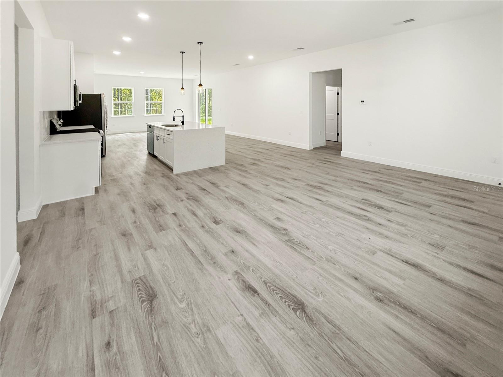 MARION OAKS UN 04 - Residential