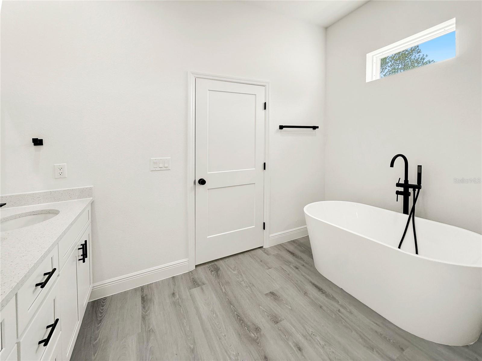 MARION OAKS UN 04 - Residential