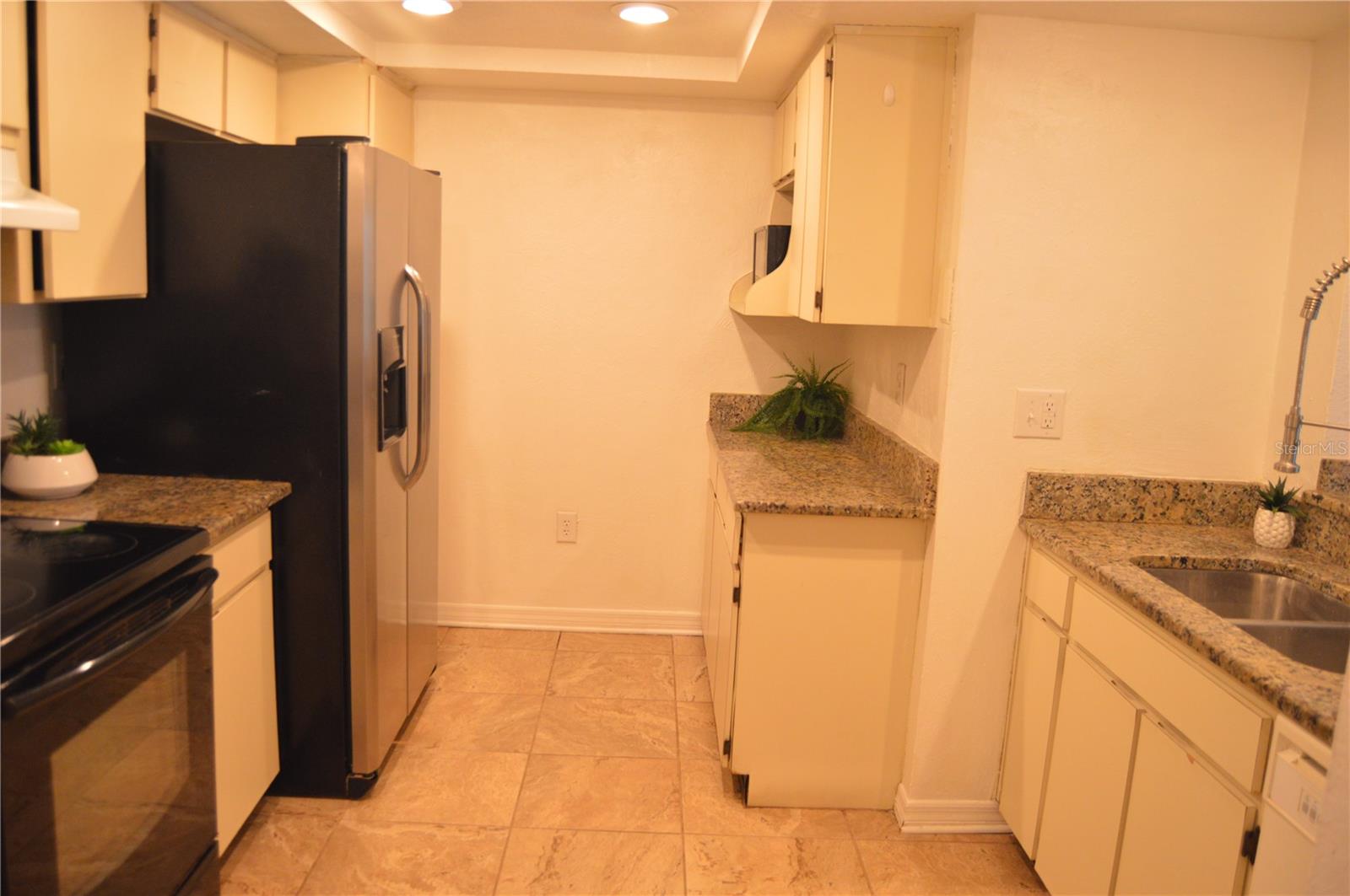 ESTANCIA CONDO - Residential