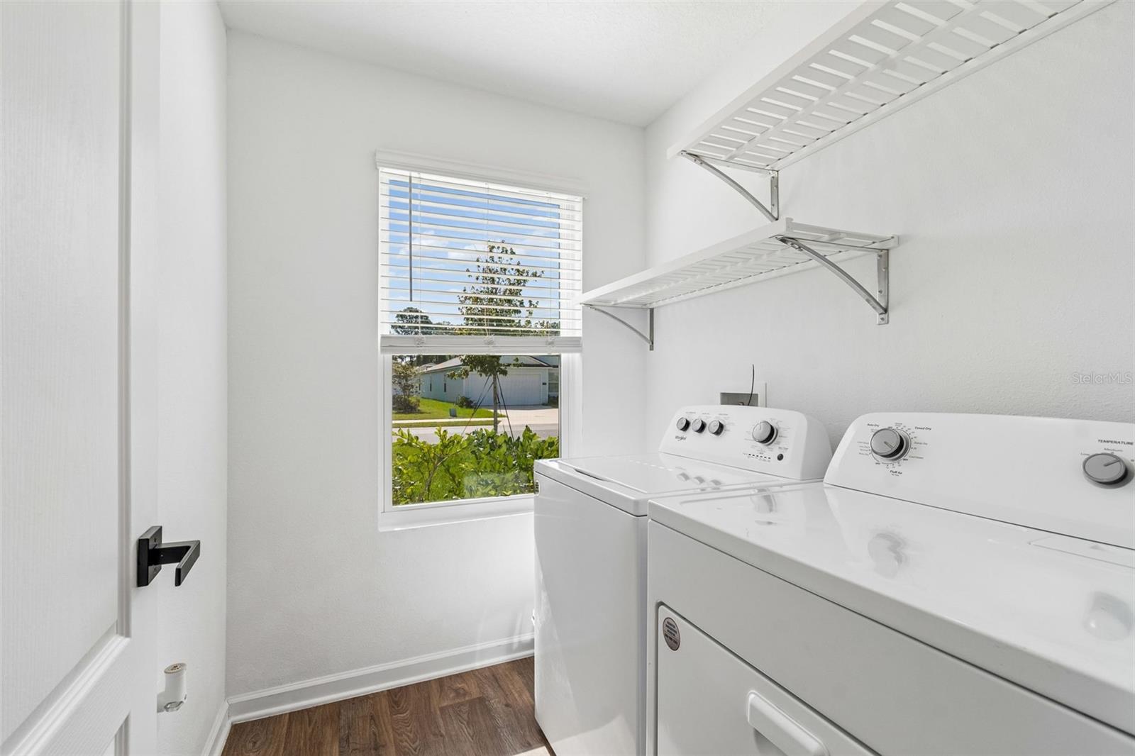 RAVENSWOOD VILLAGE - Residential