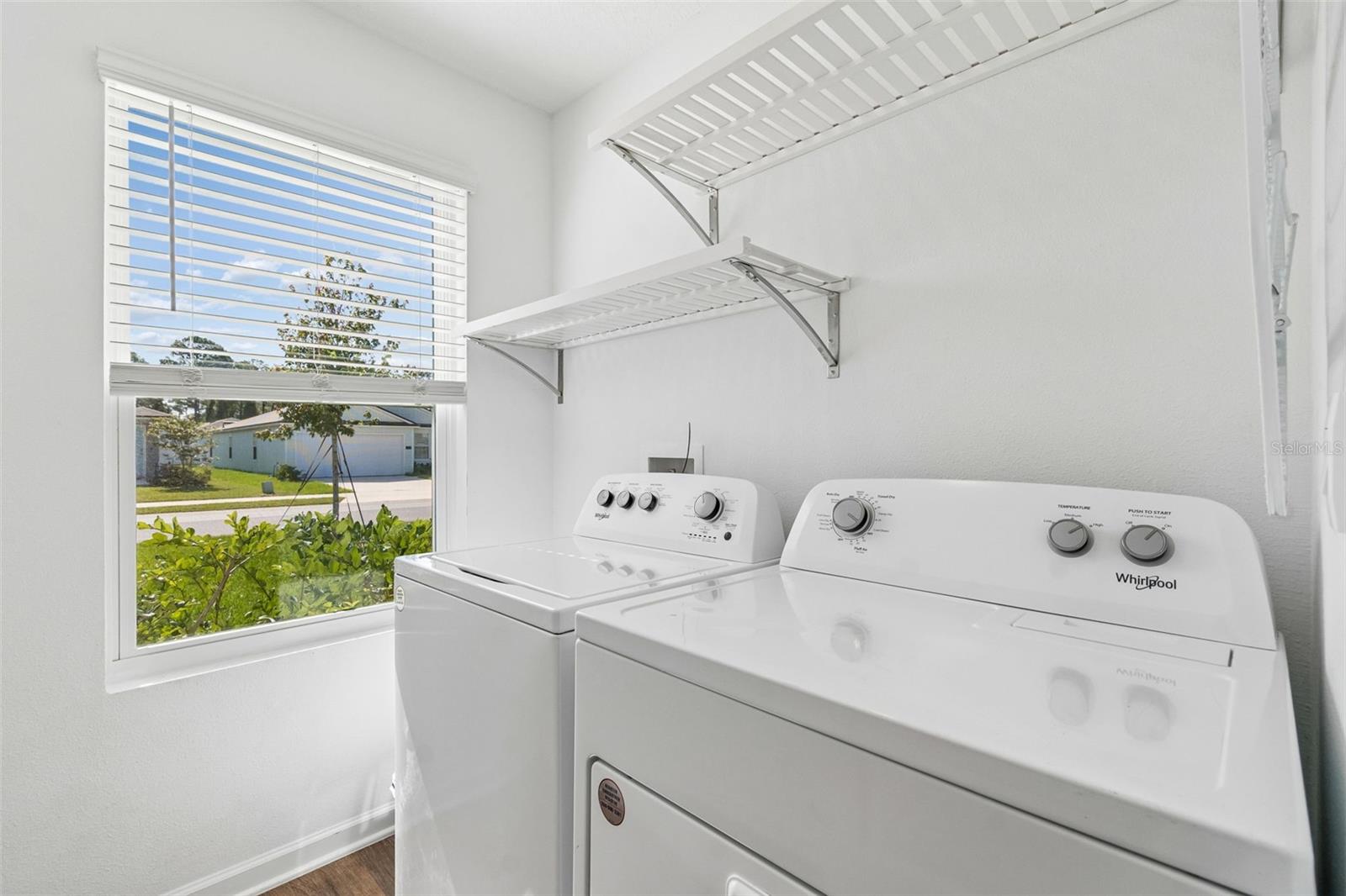 RAVENSWOOD VILLAGE - Residential