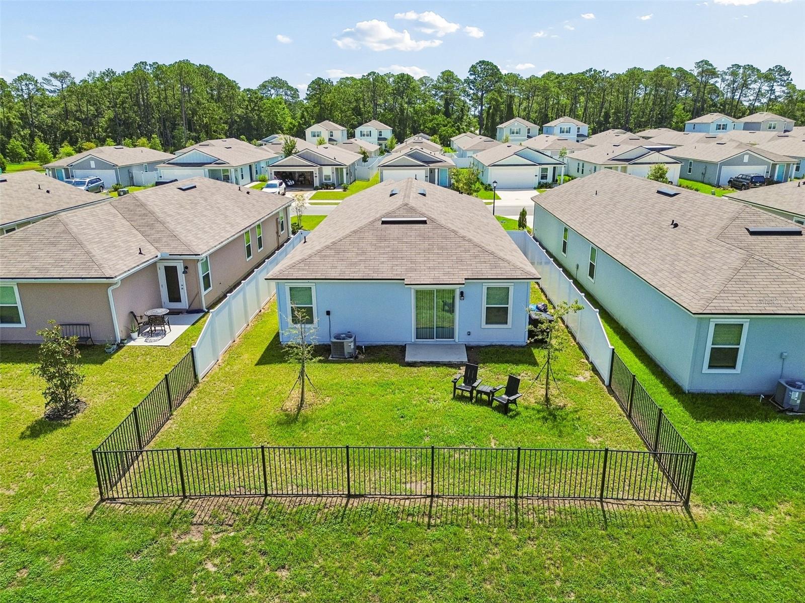 RAVENSWOOD VILLAGE - Residential