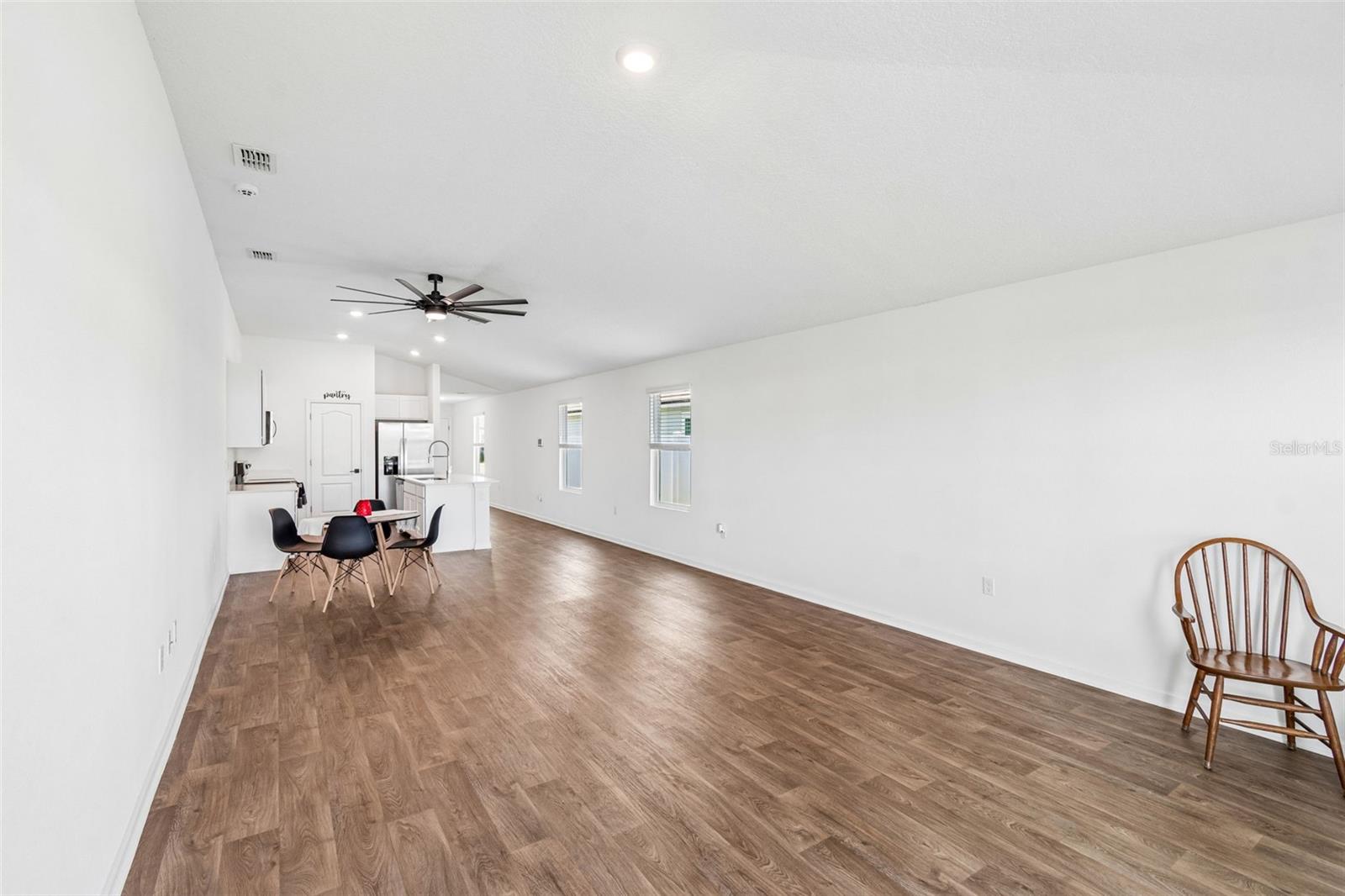 RAVENSWOOD VILLAGE - Residential