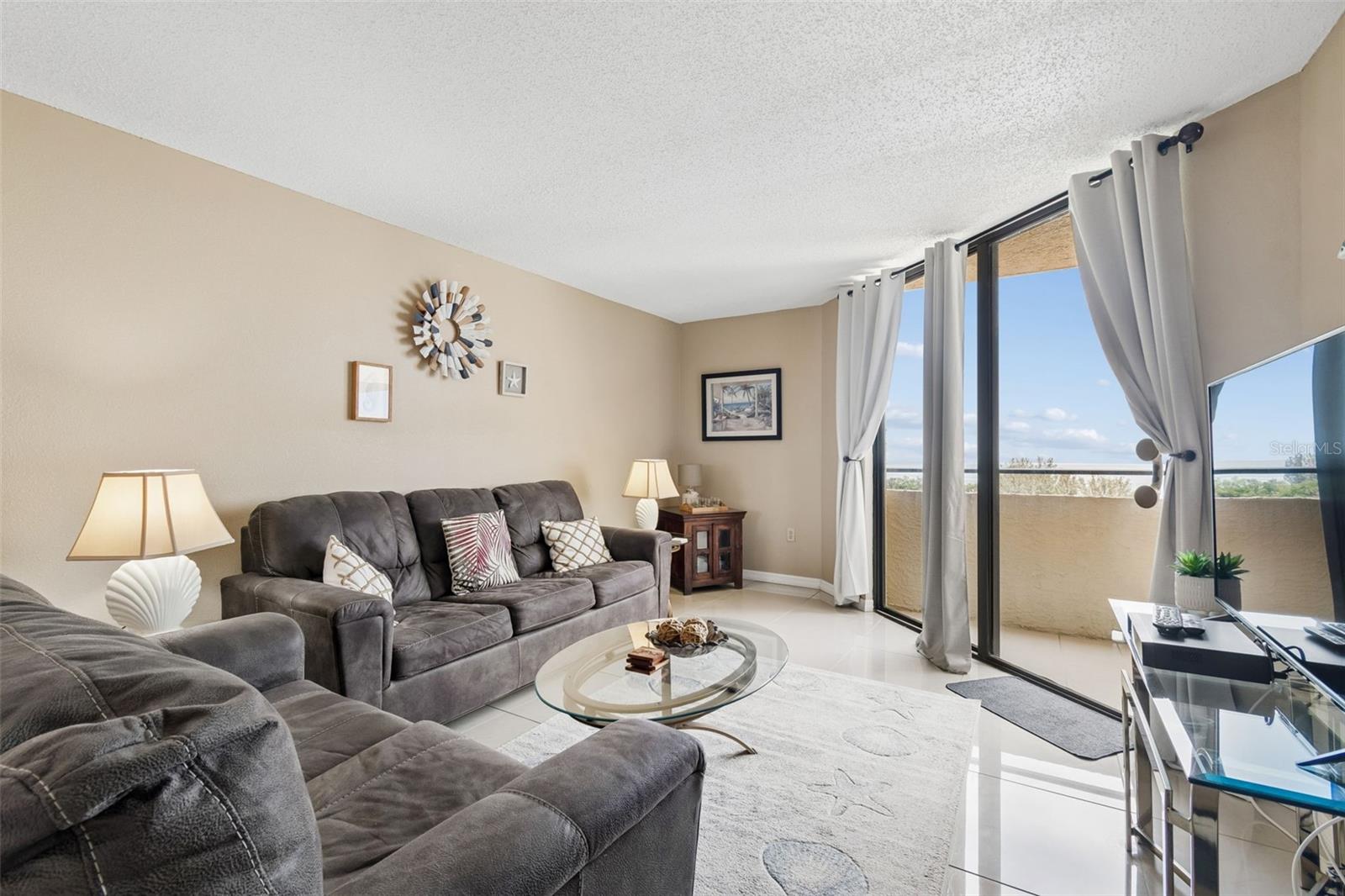 GULF ISLAND BEACH TENNIS - Residential