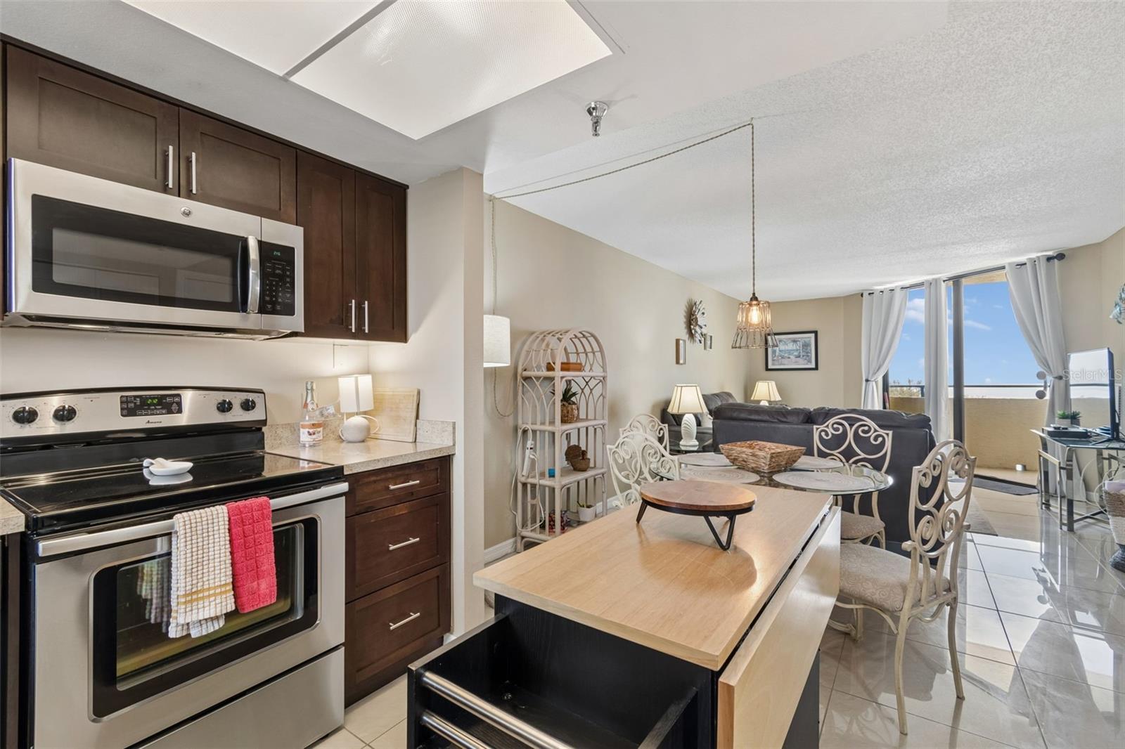 GULF ISLAND BEACH TENNIS - Residential