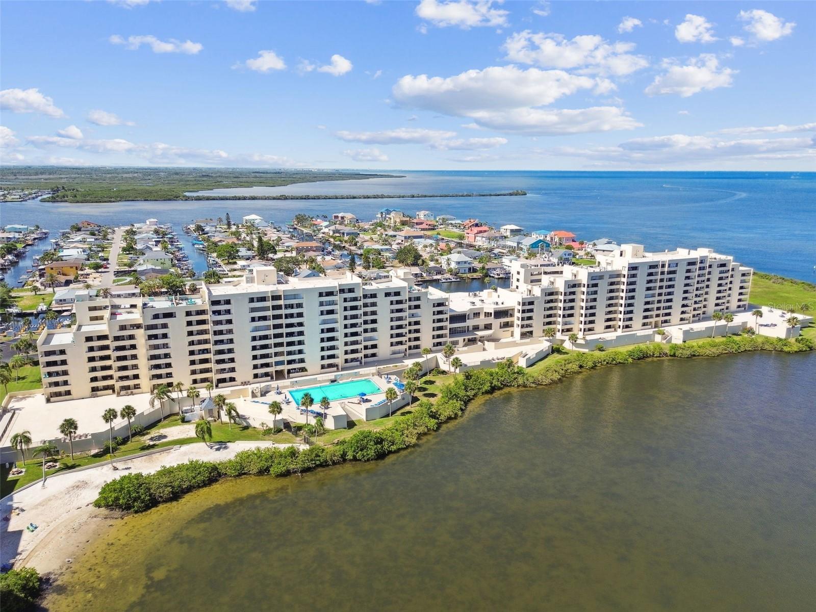 GULF ISLAND BEACH TENNIS - Residential
